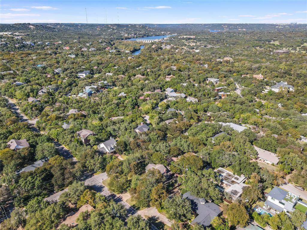 203 WALLIS DRIVE DR