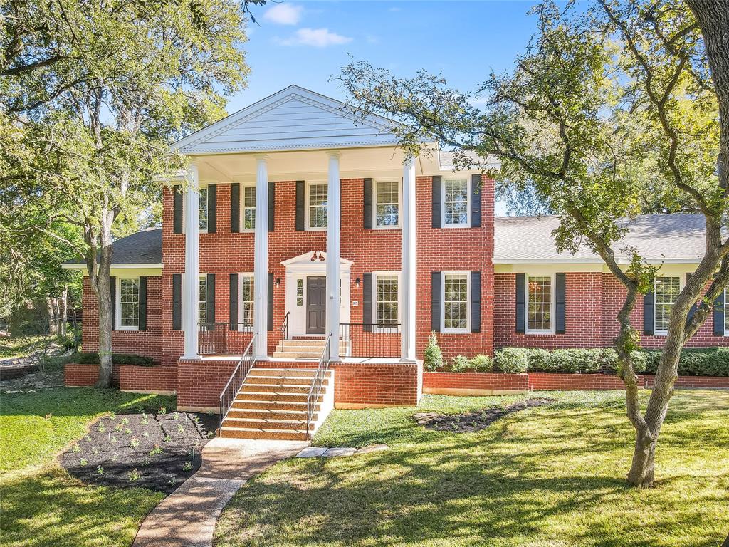 203 WALLIS DRIVE DR