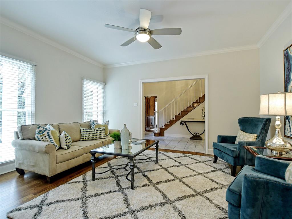 203 WALLIS DRIVE DR