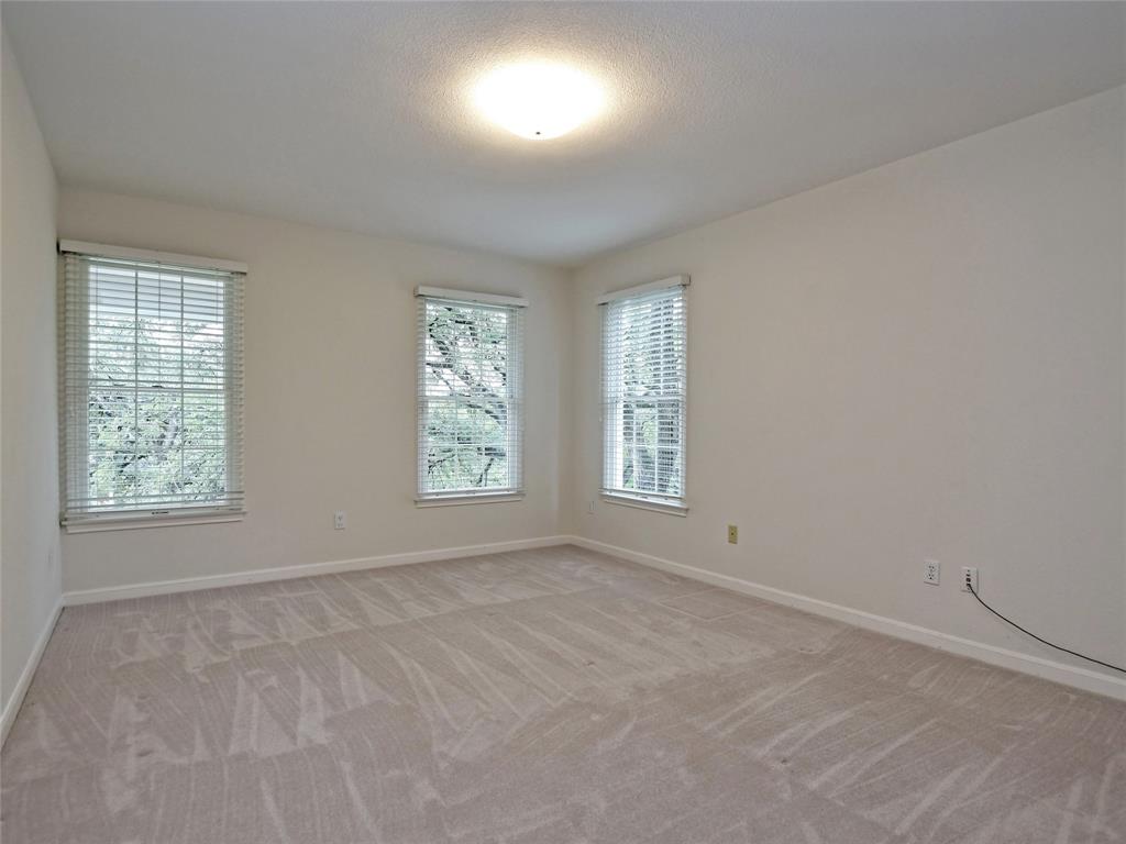 203 WALLIS DRIVE DR