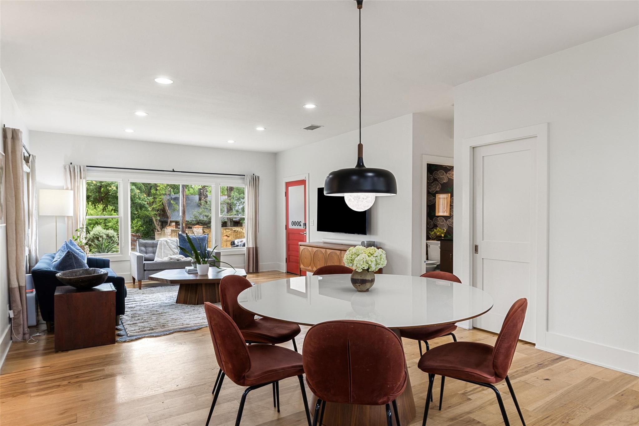 2000 Rundell PL
