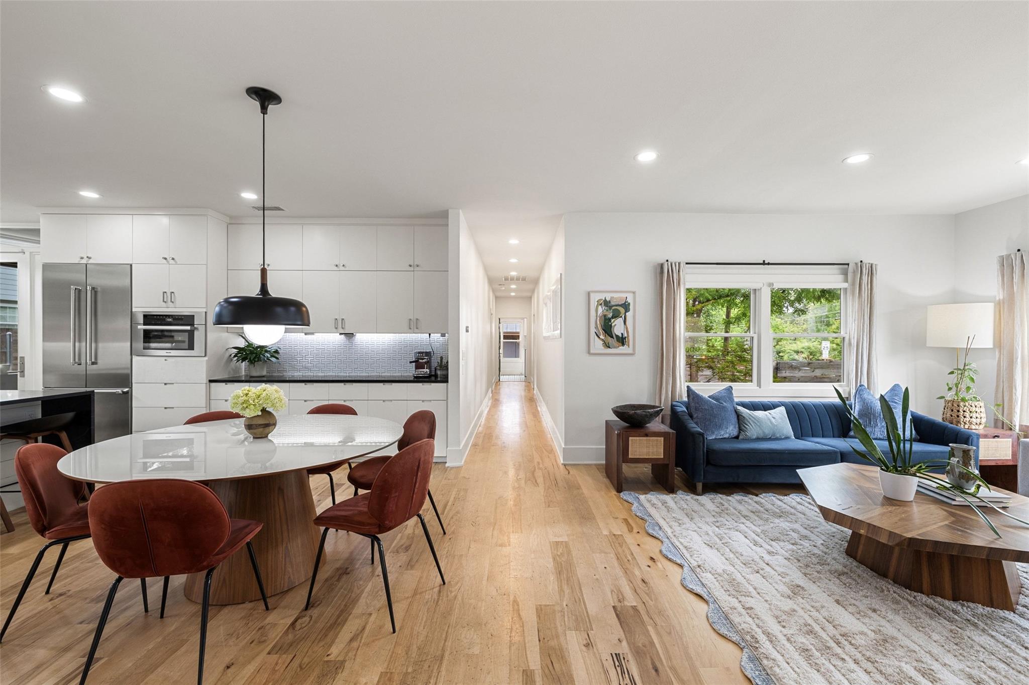 2000 Rundell PL