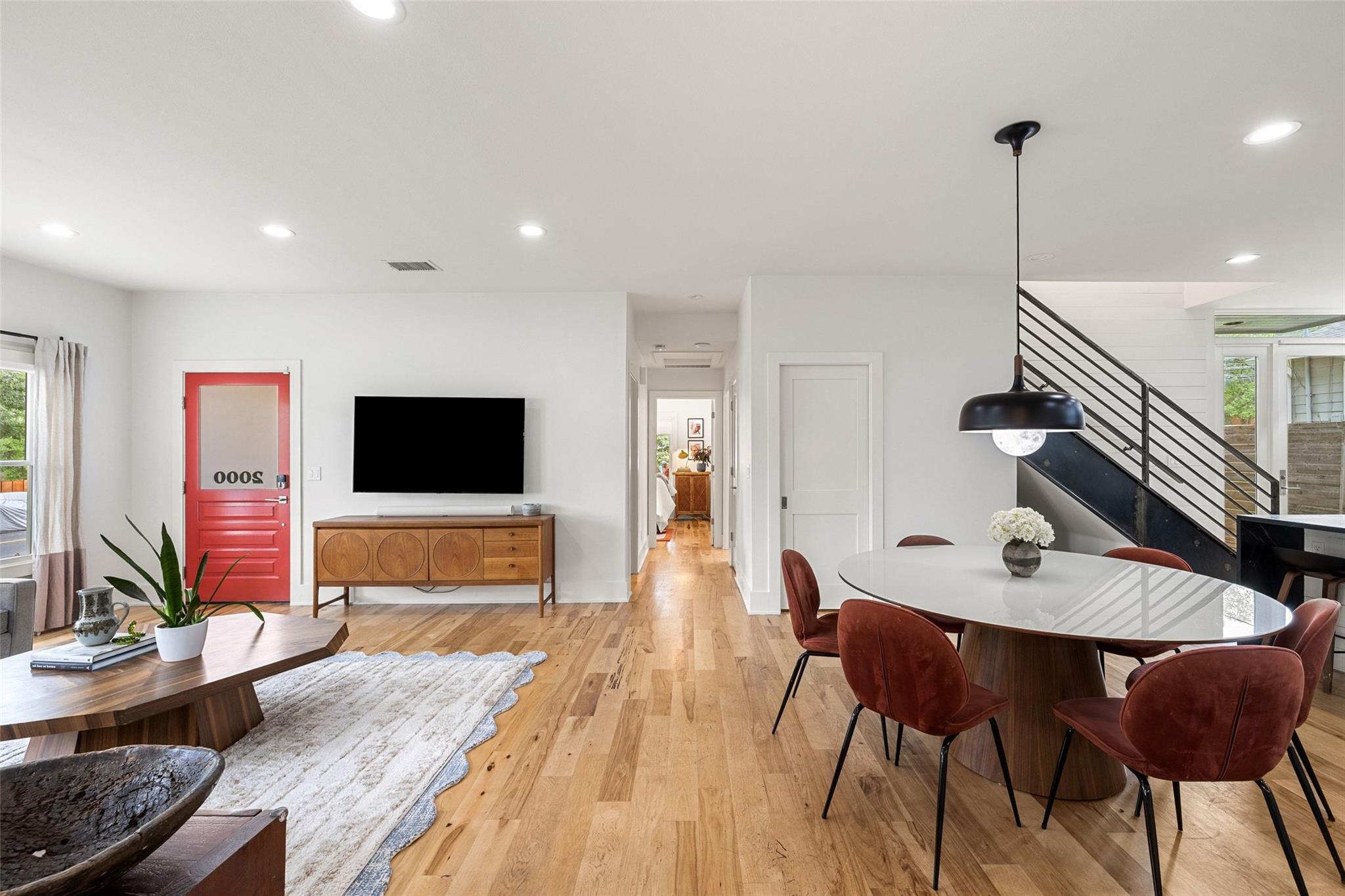 2000 Rundell PL