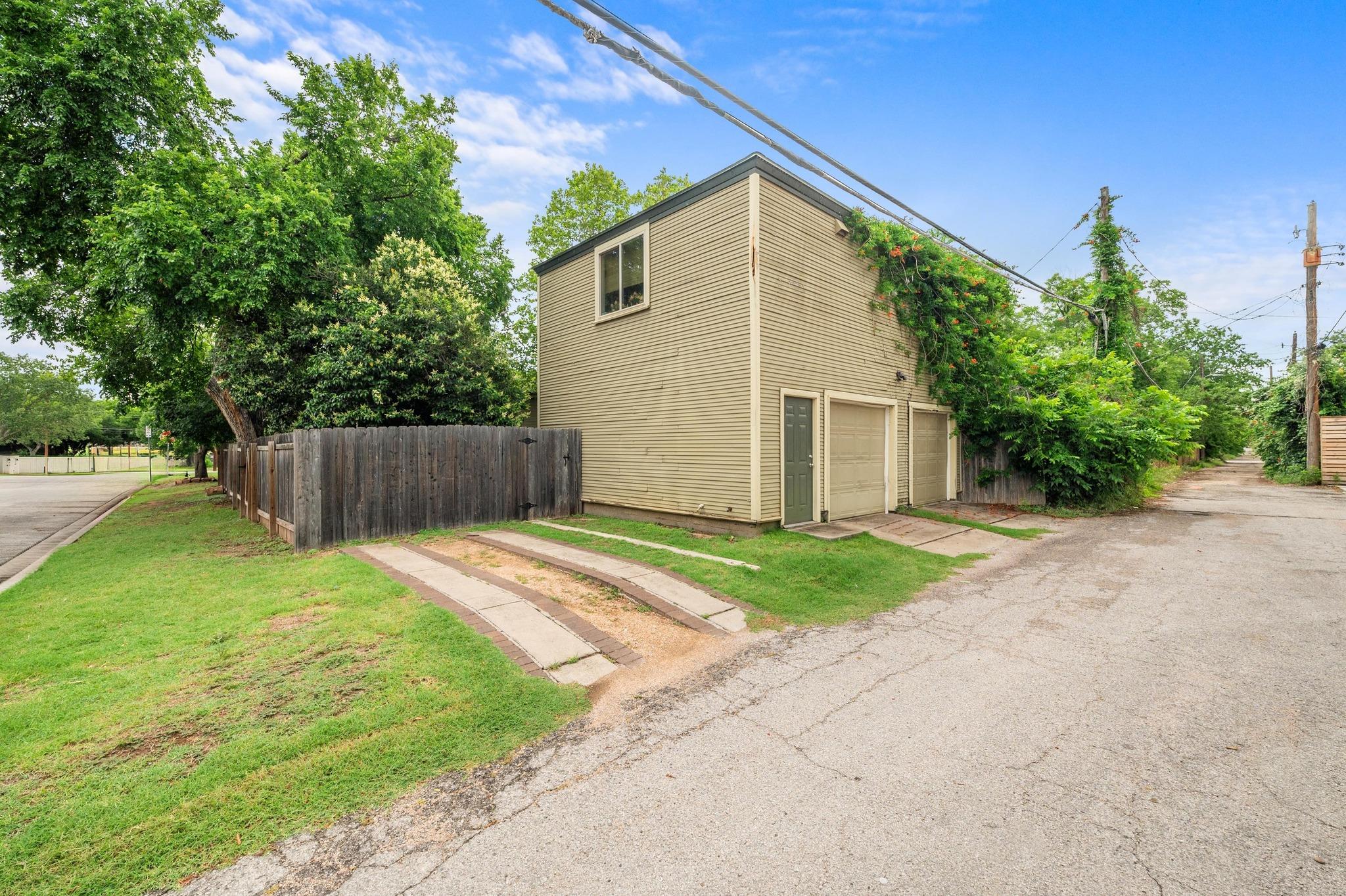 111 Adam L Chapa Sr ST