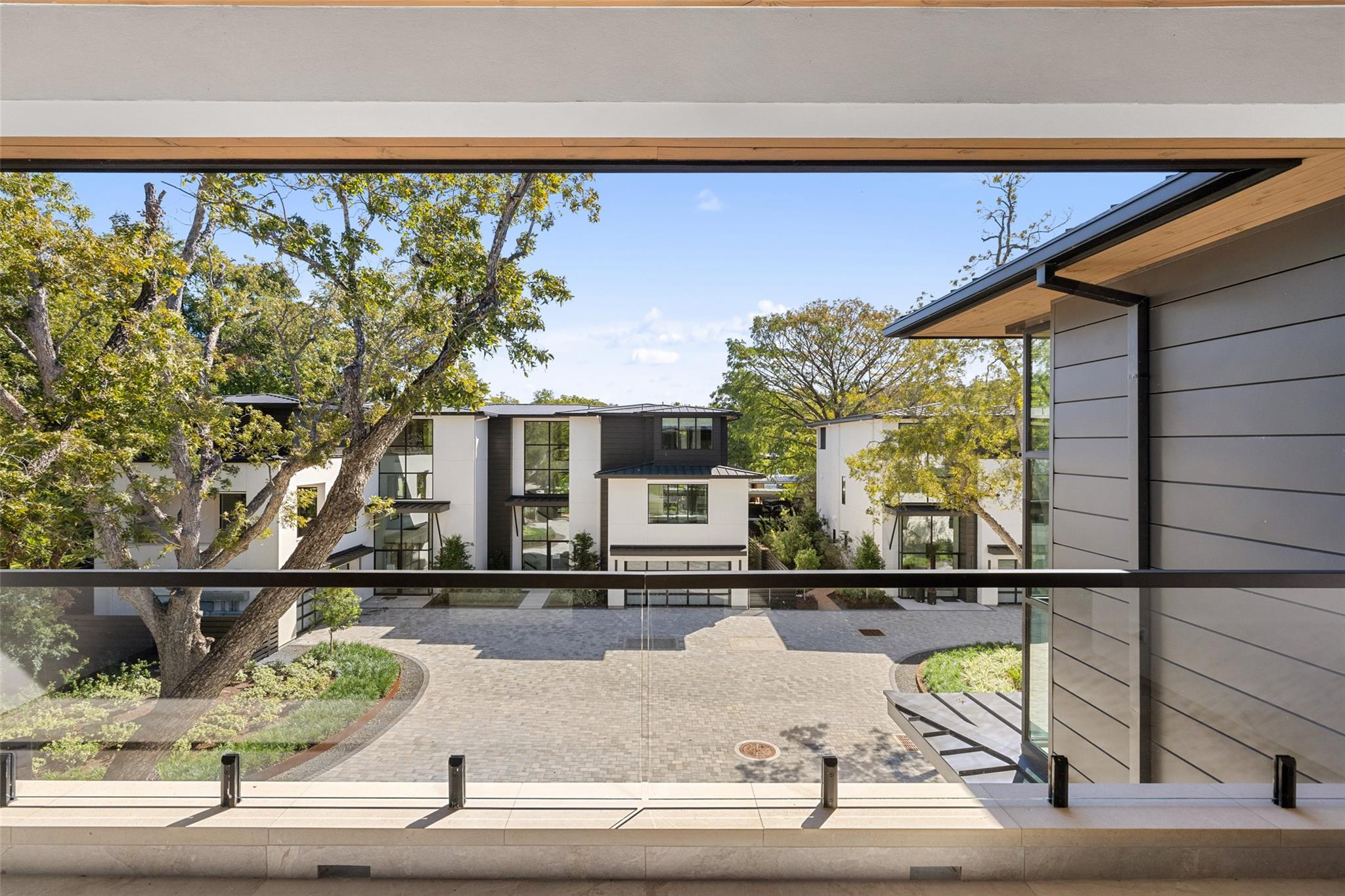 2503 Westlake DR # 101