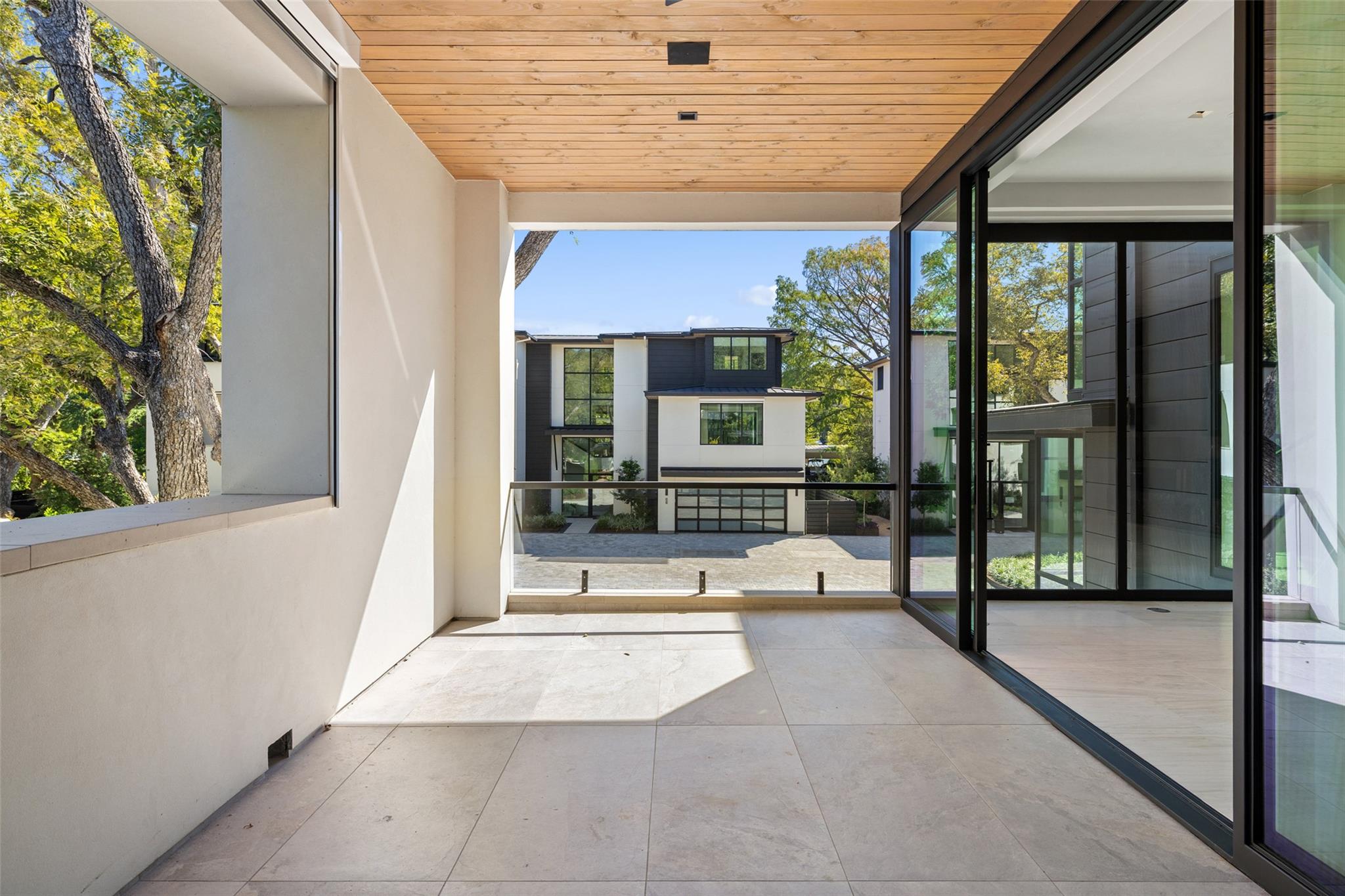 2503 Westlake DR # 101