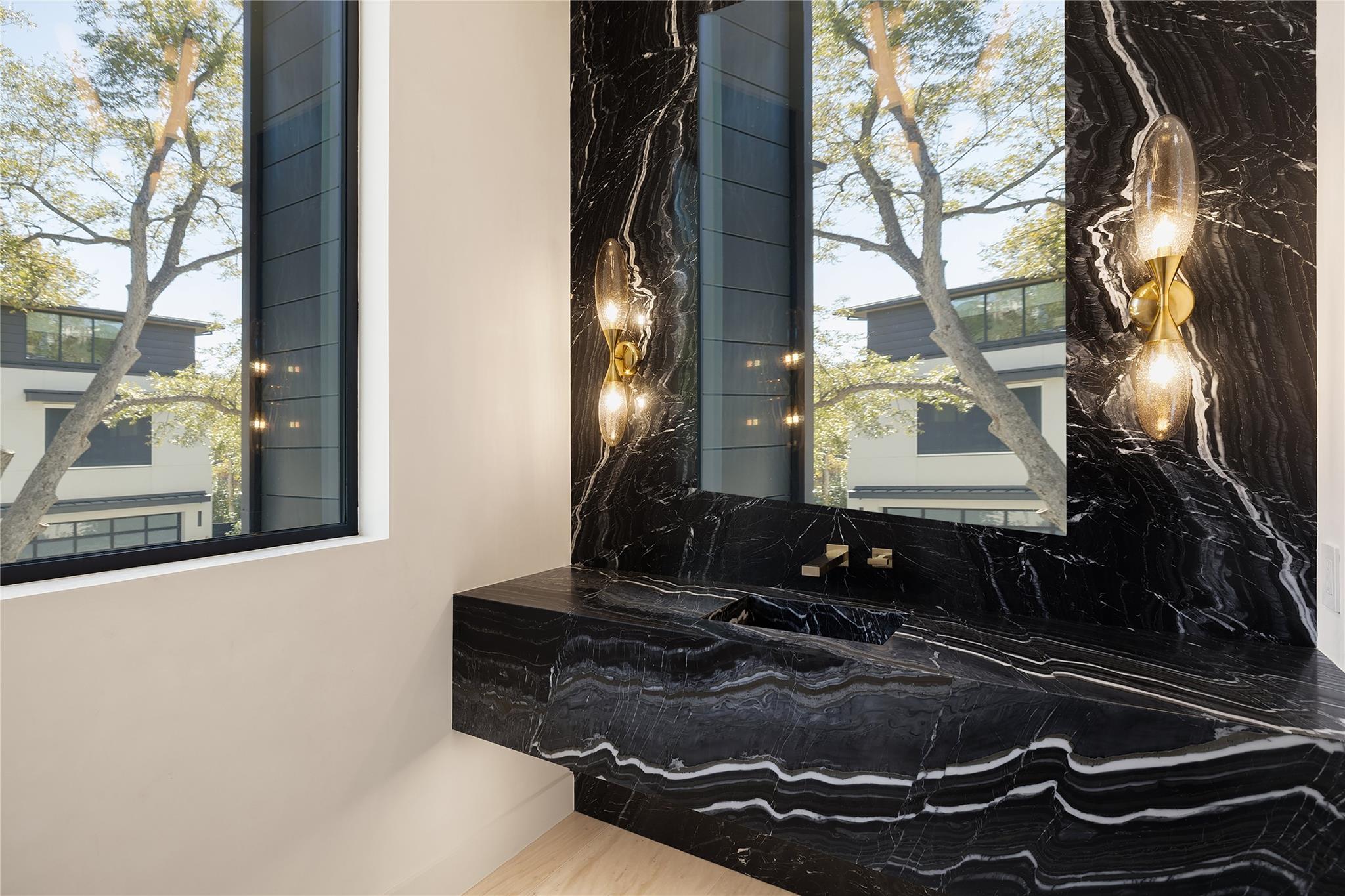 2503 Westlake DR # 101