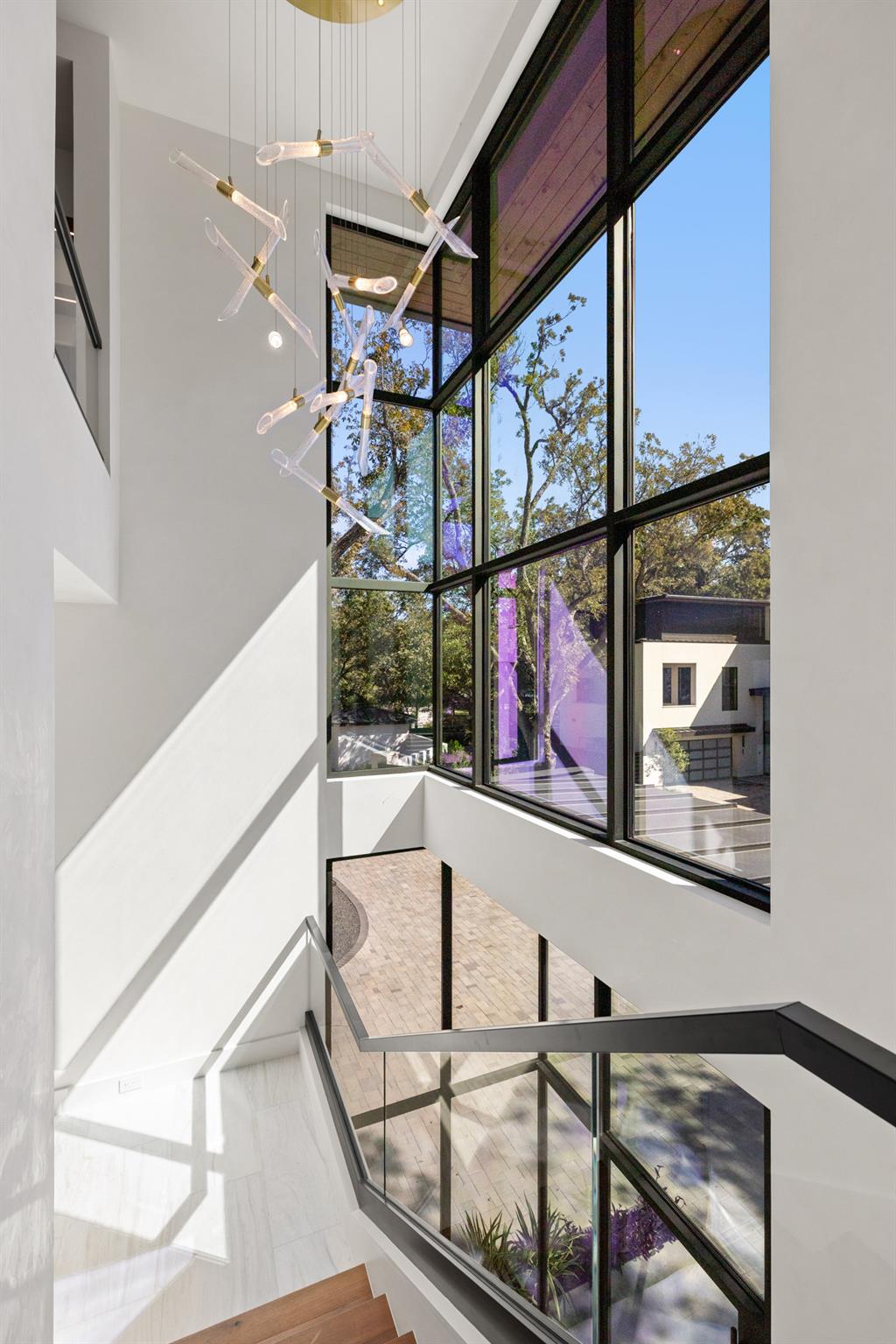 2503 Westlake DR # 101