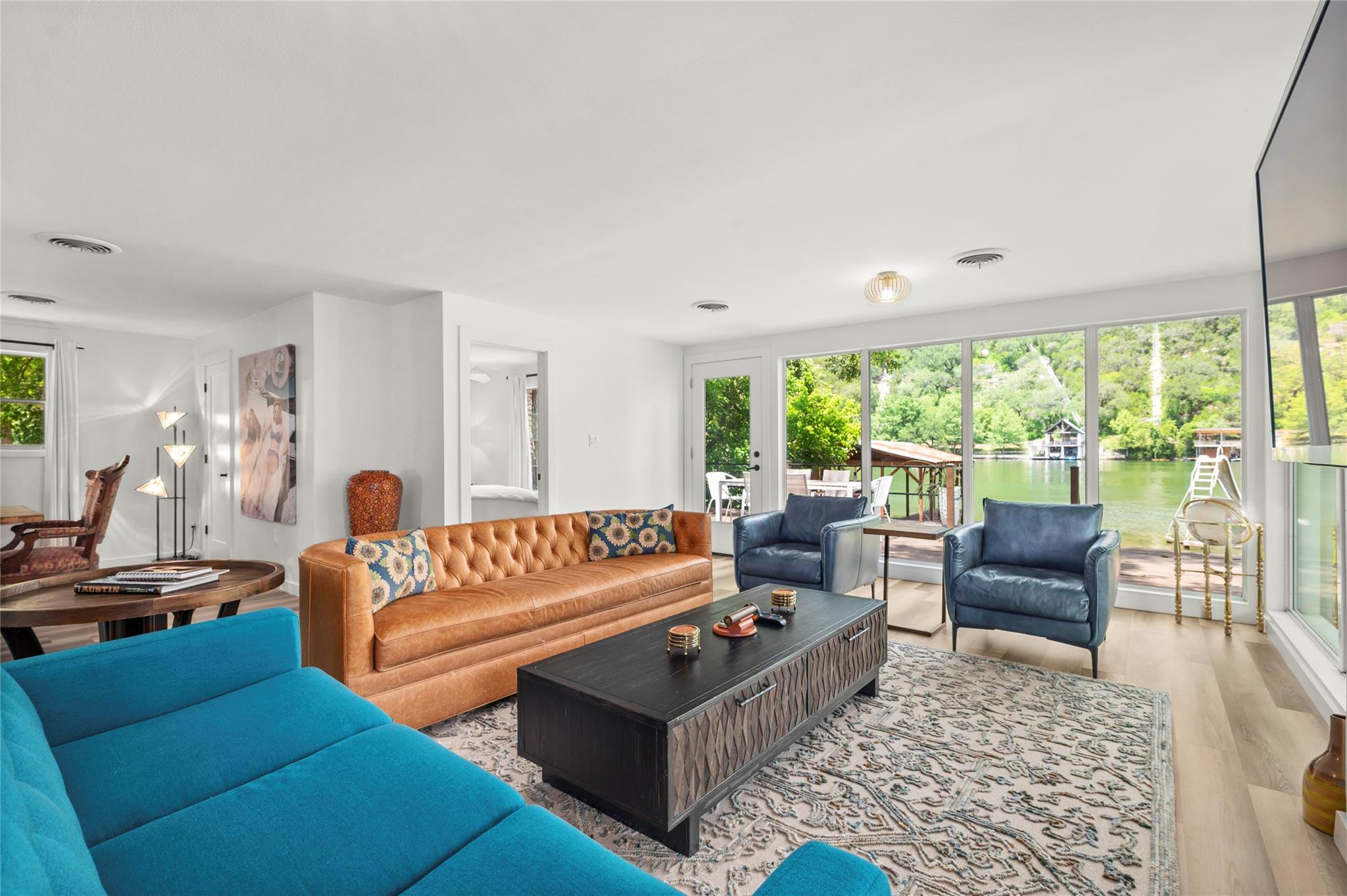 3100 Edgewater DR