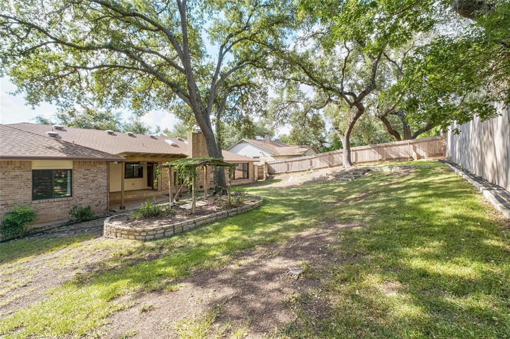 1502 Shannon Oaks TRL