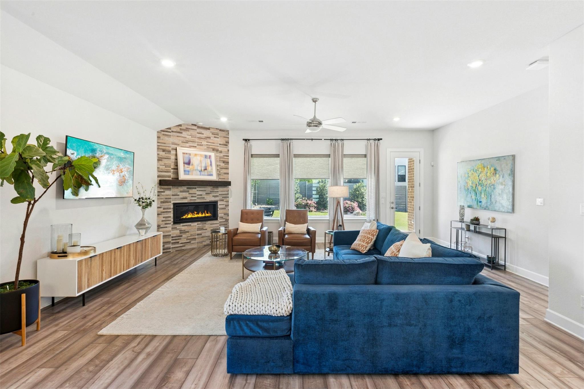 128 Mountain Lion RD