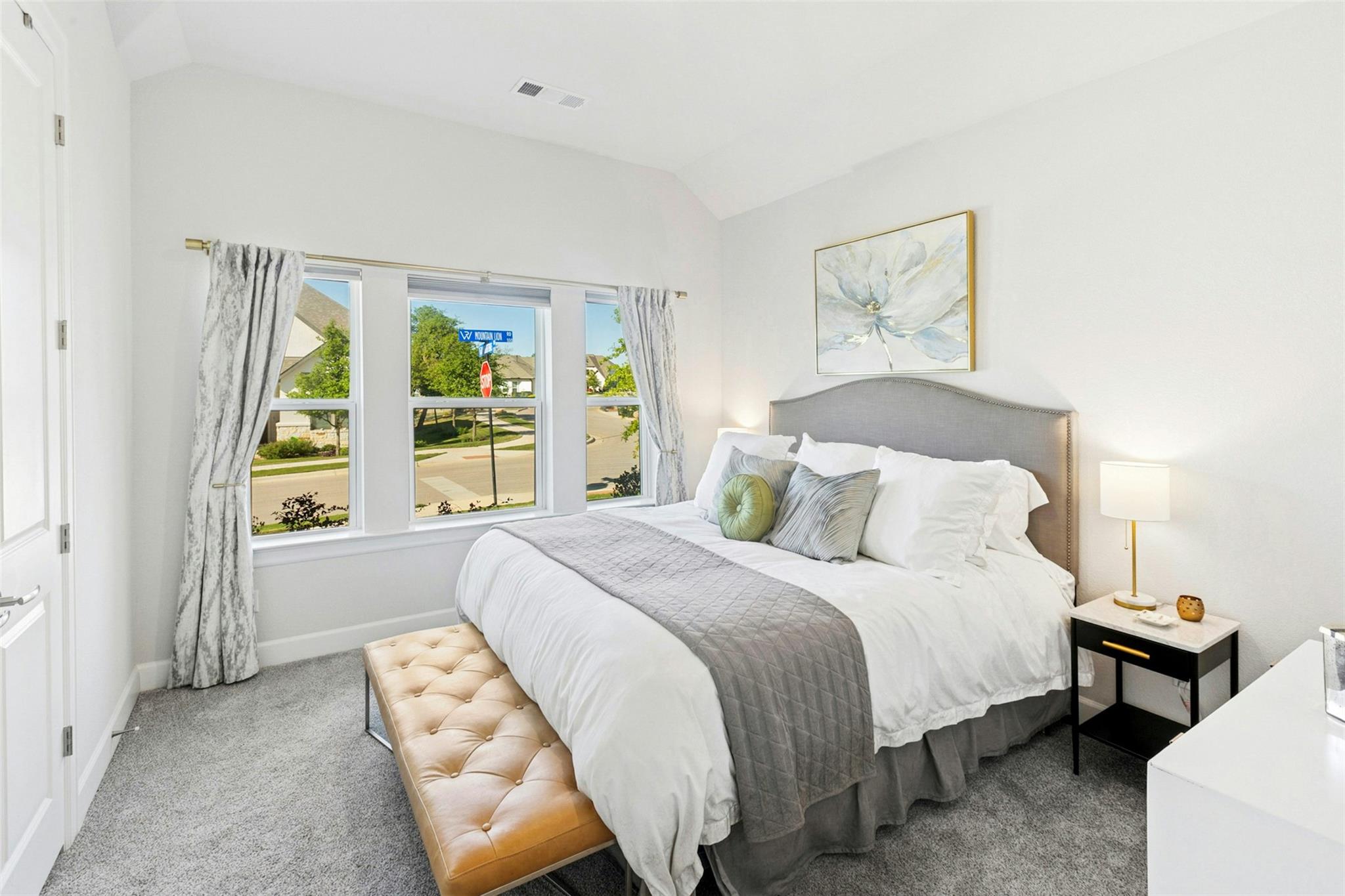 128 Mountain Lion RD