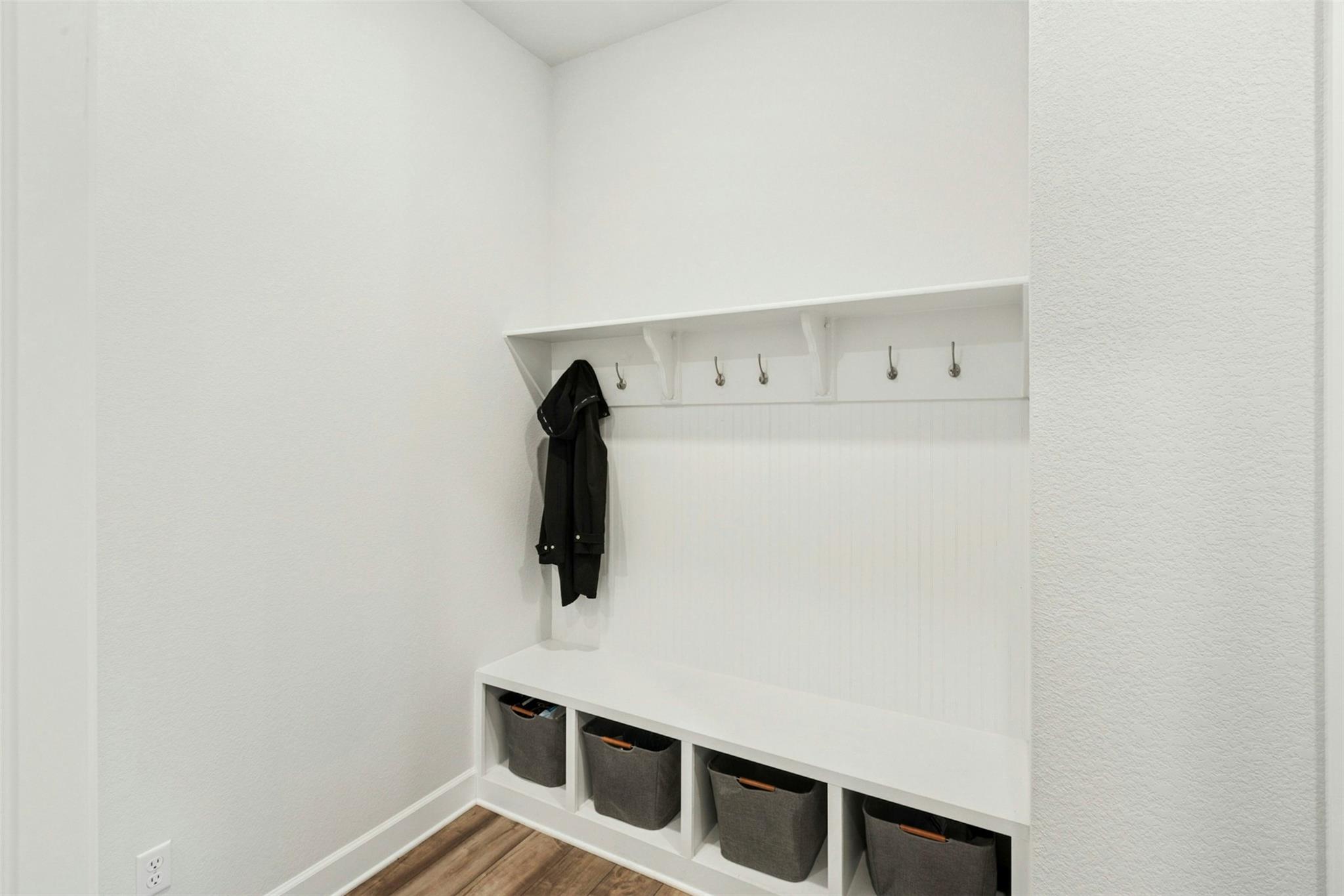 128 Mountain Lion RD