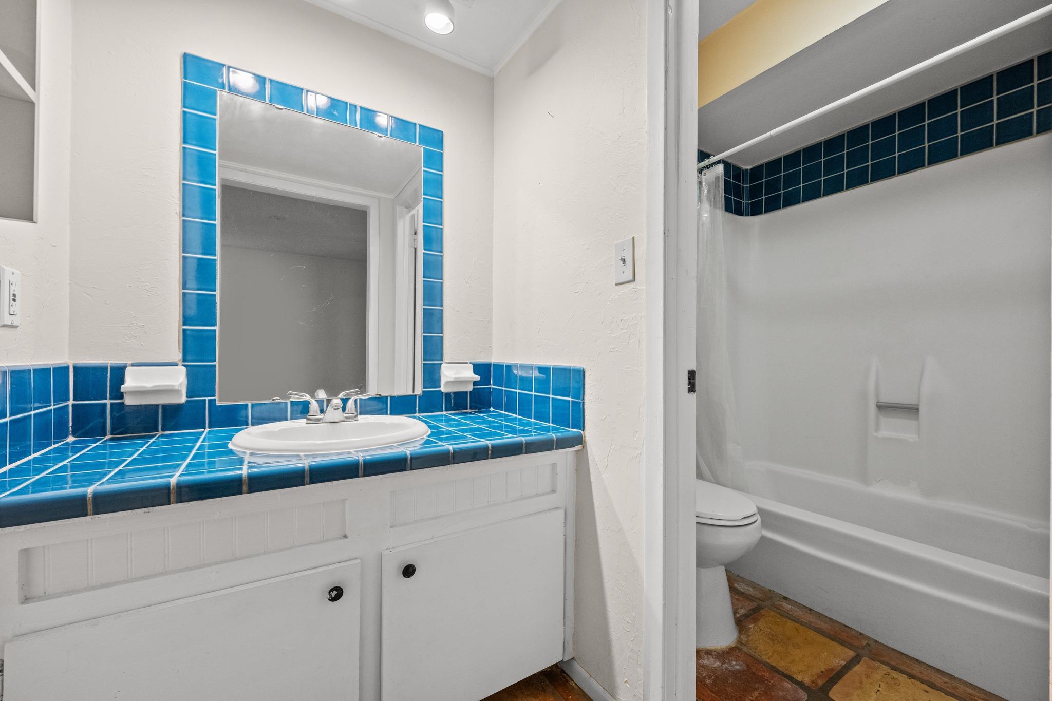 10 Townhouse CIR