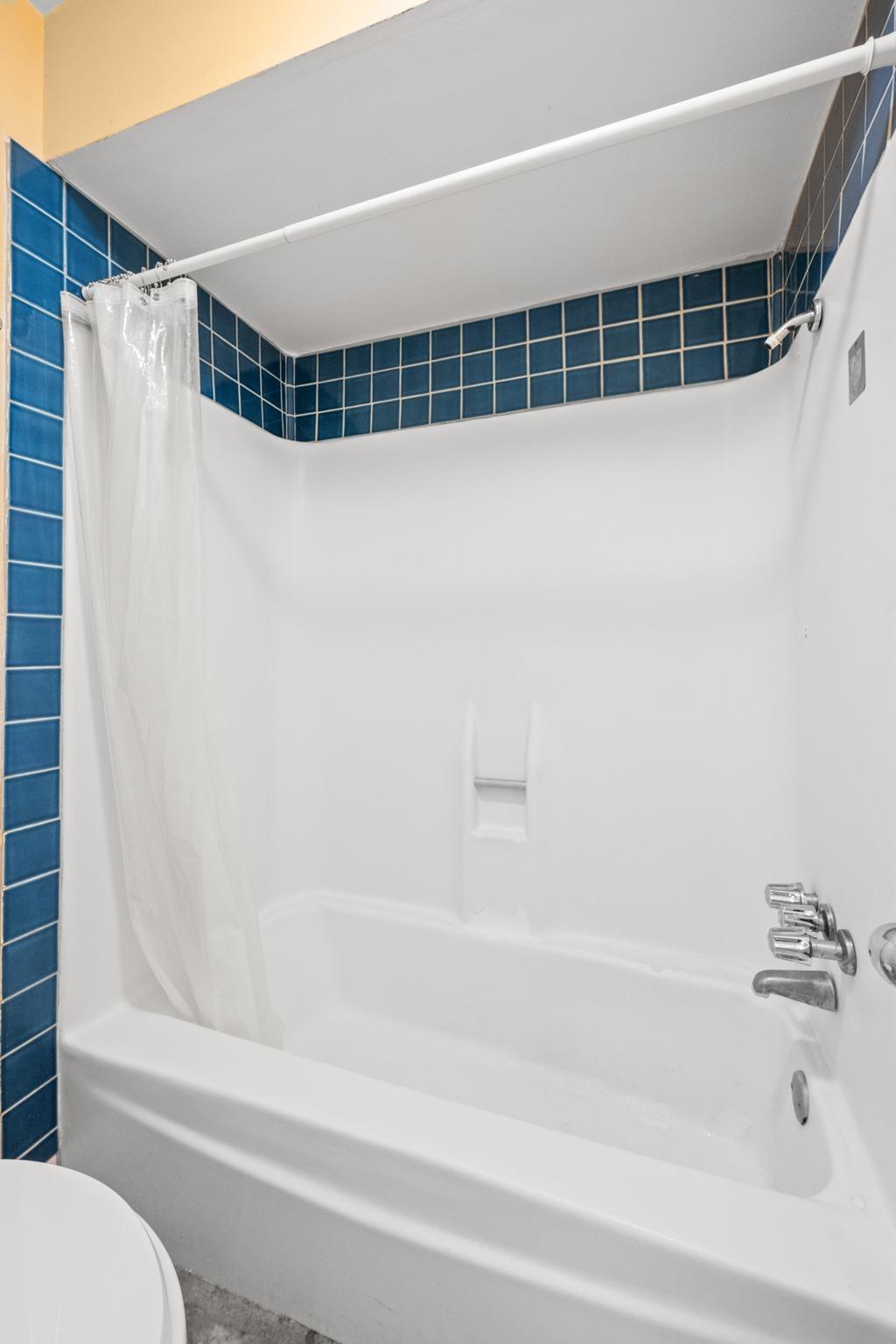 10 Townhouse CIR