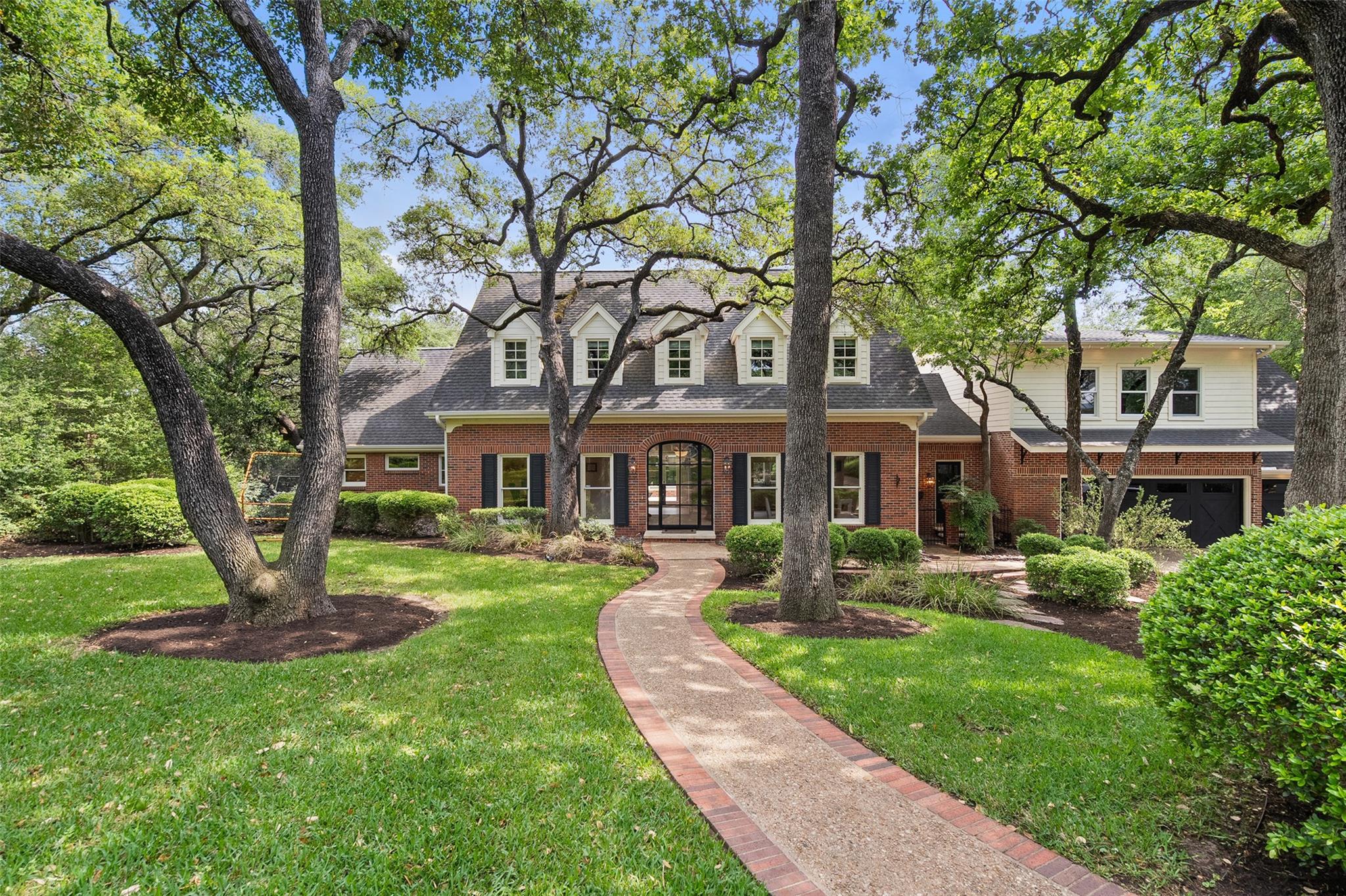 2601 Buckminister CT