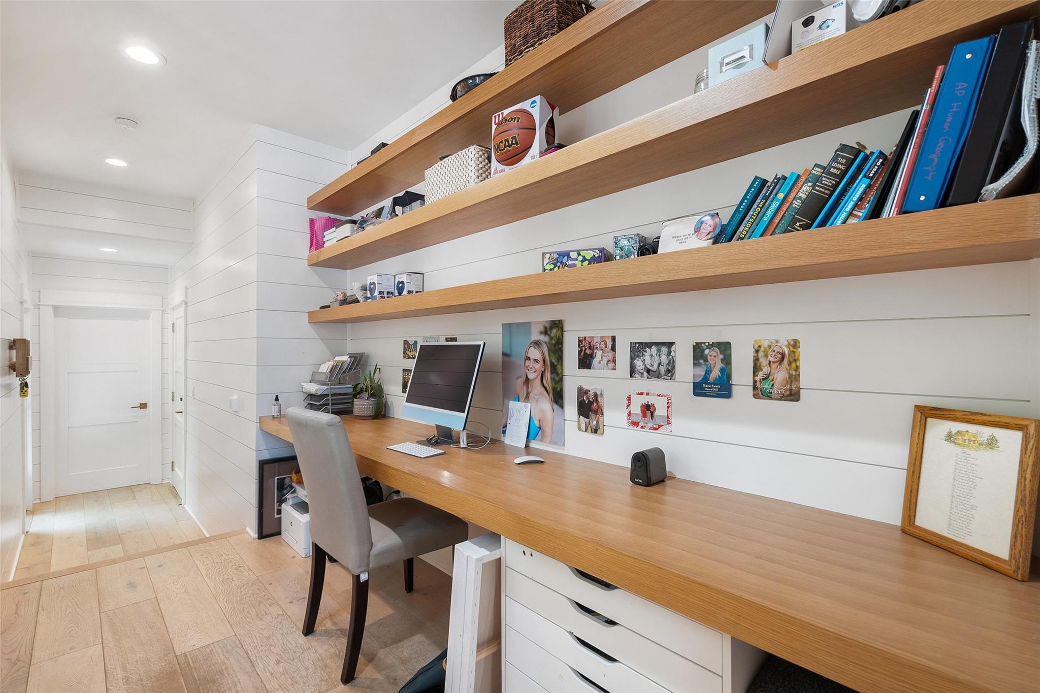 2601 Buckminister CT