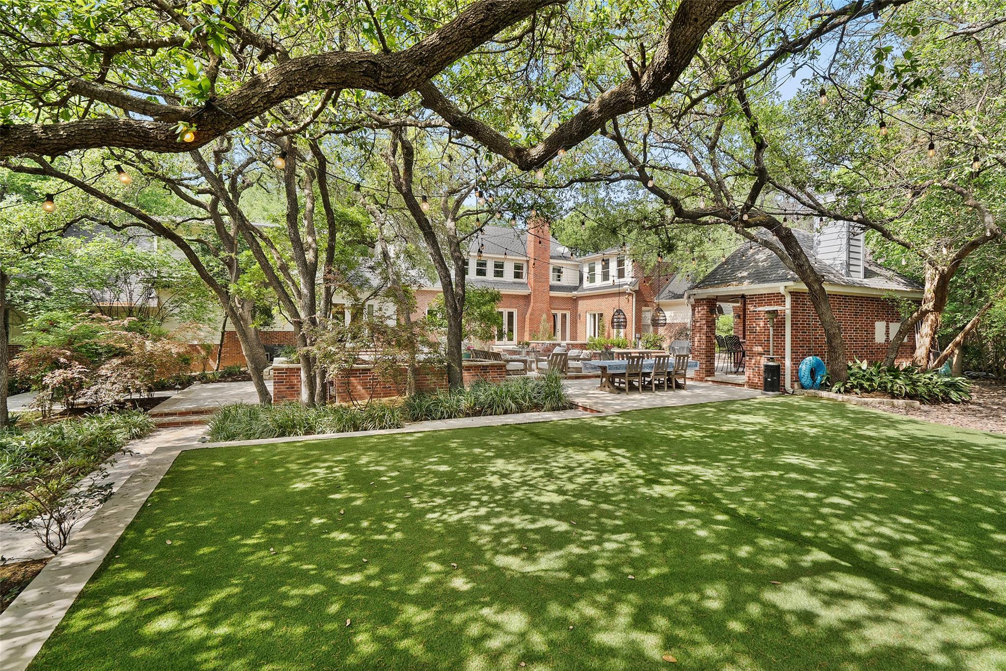 2601 Buckminister CT