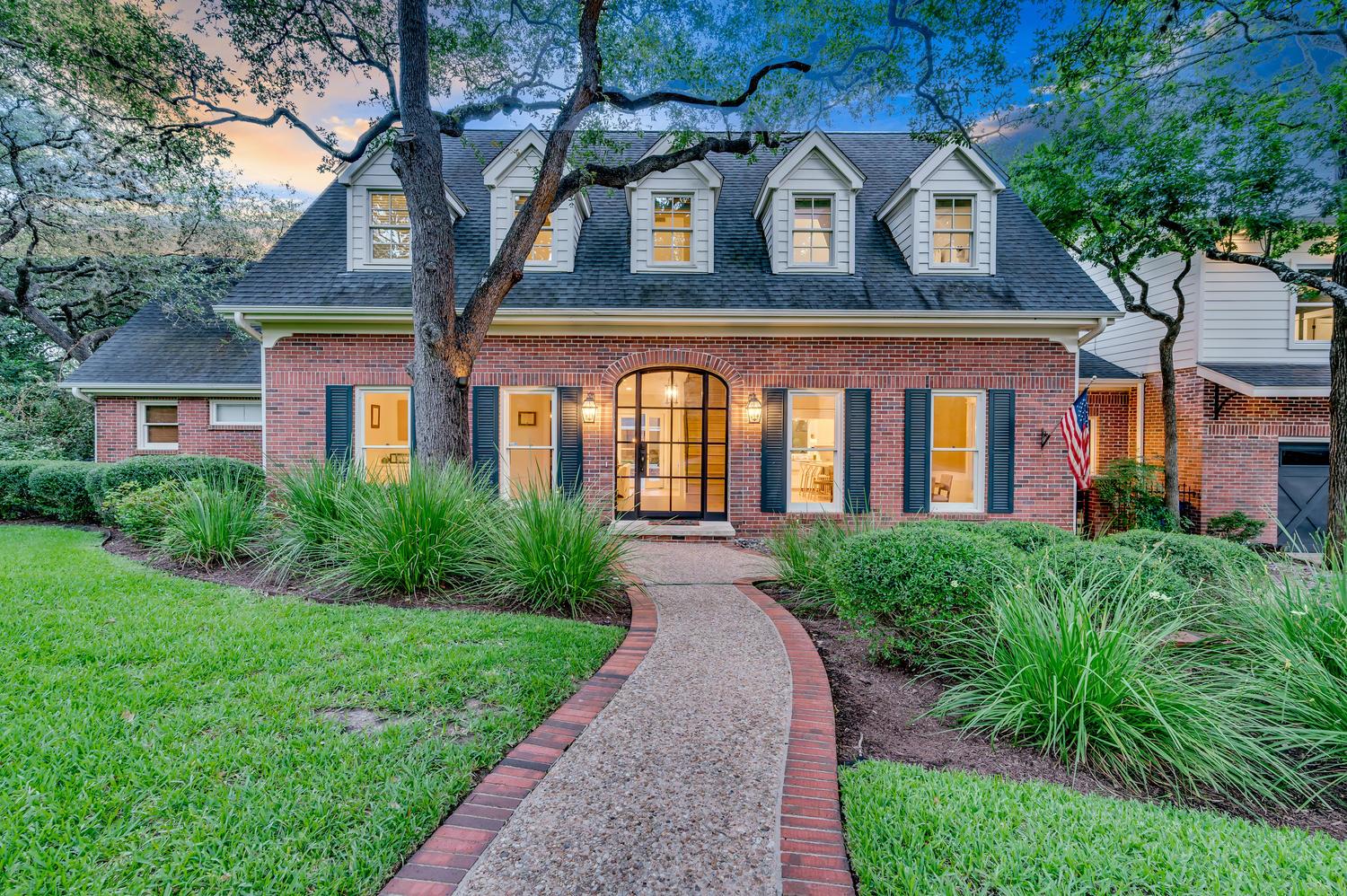 2601 Buckminister CT