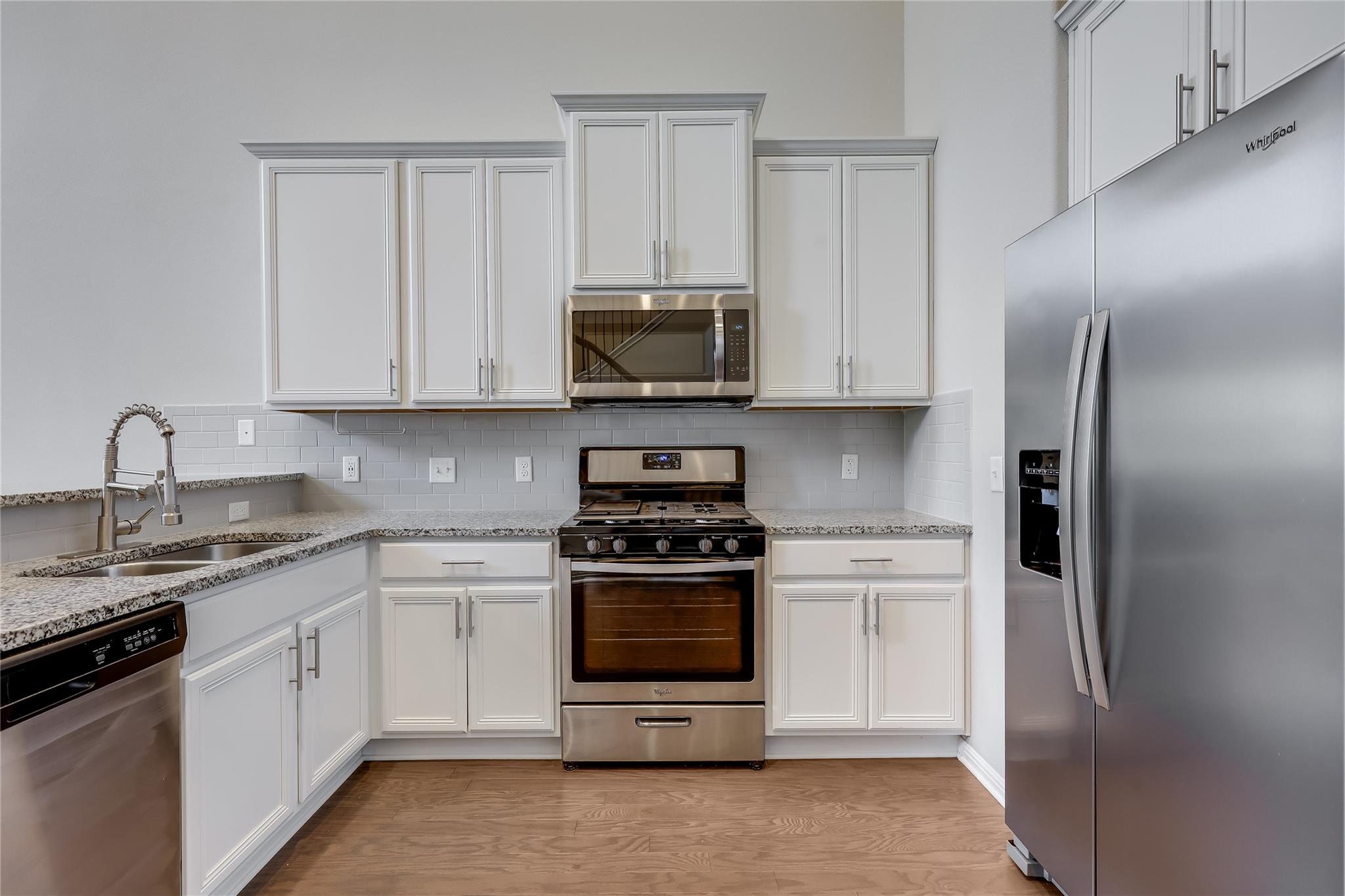 2304 S Lakeline BLVD # 272