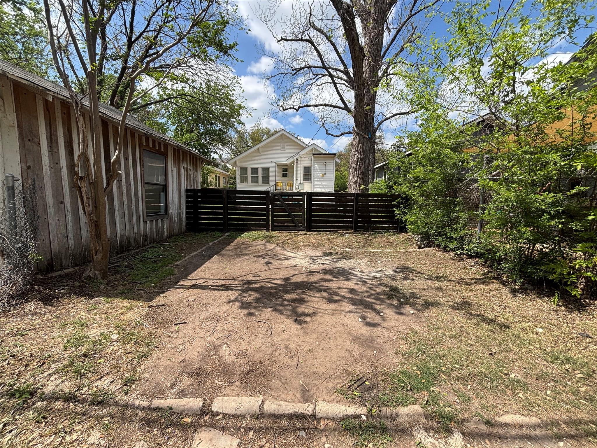 3013 West Ave
