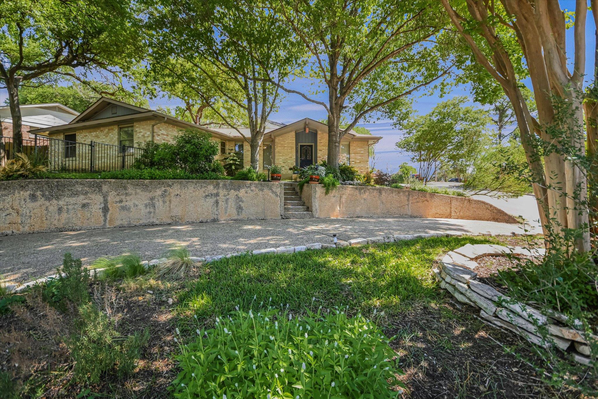 7901 Havenwood DR