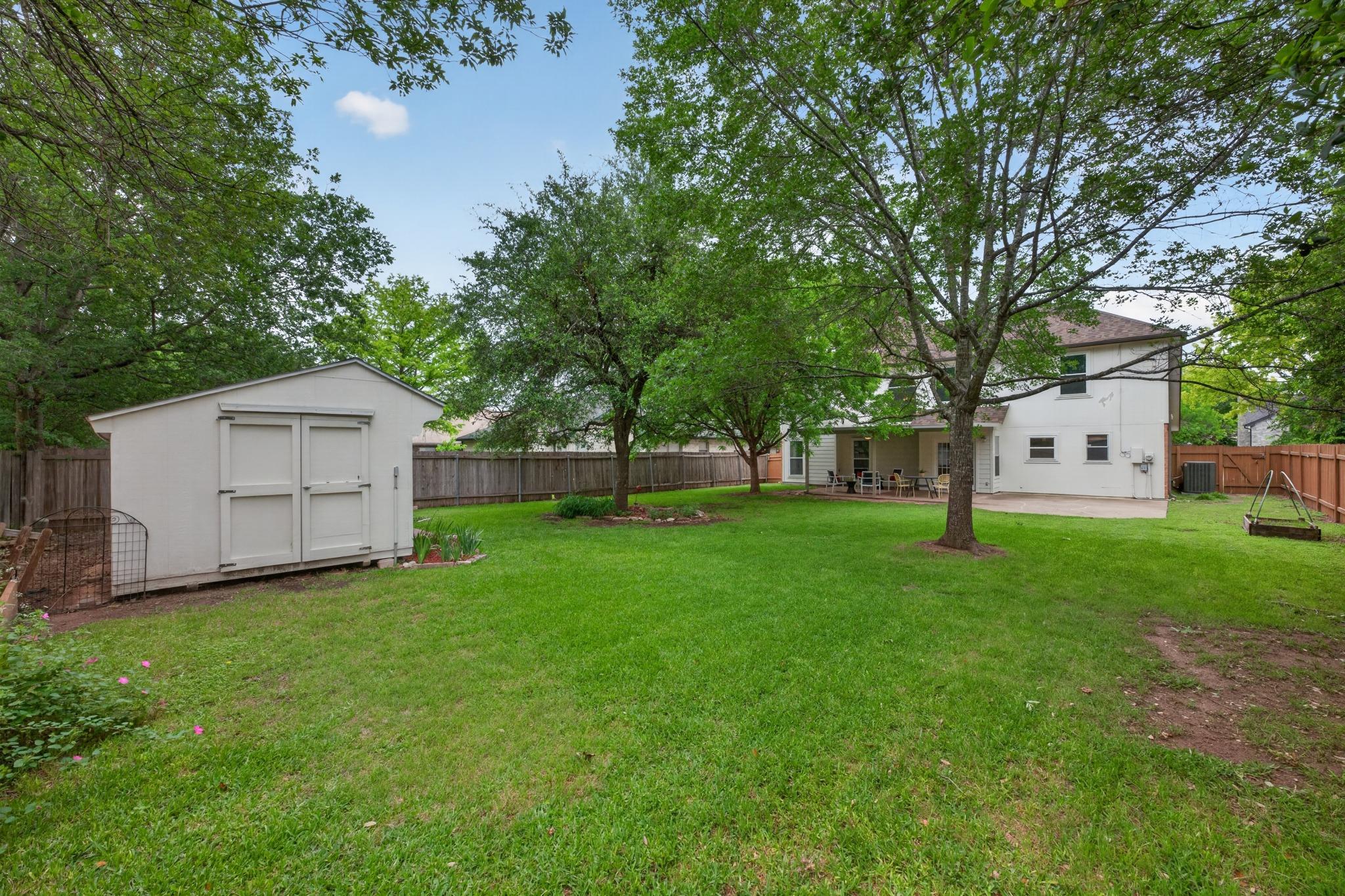 1200 Mountain View DR
