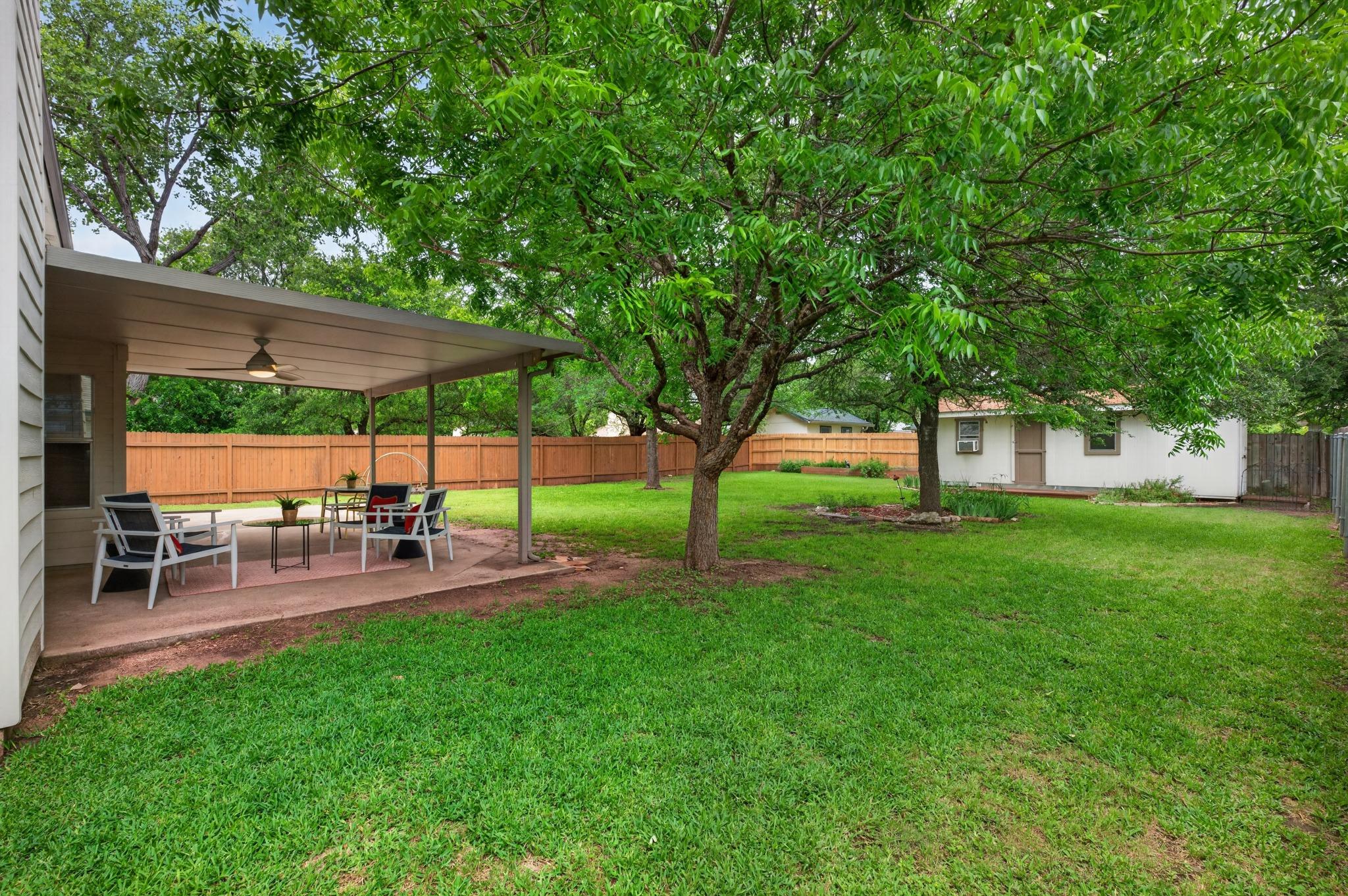 1200 Mountain View DR