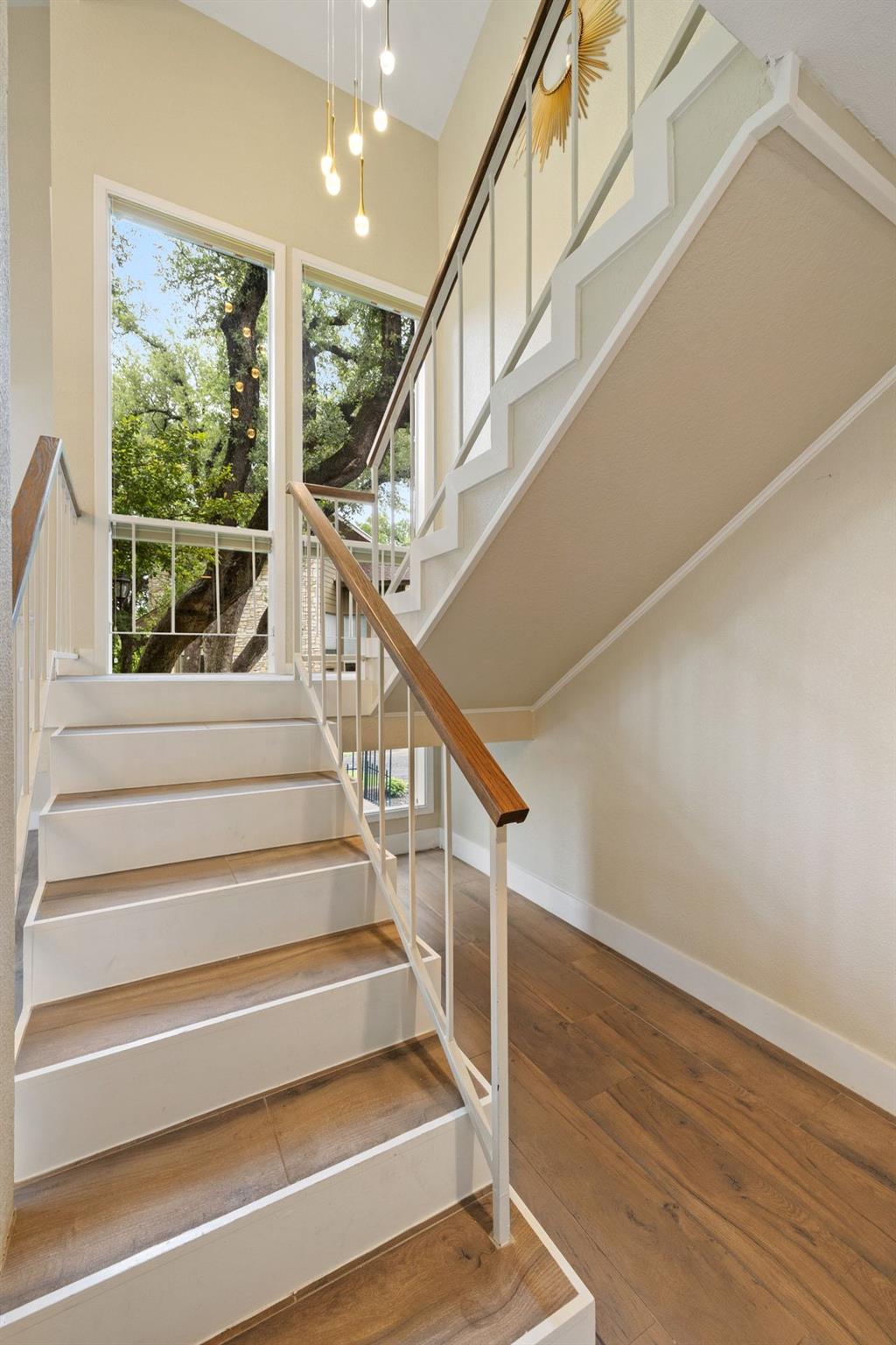 9 Stoney Creek CV