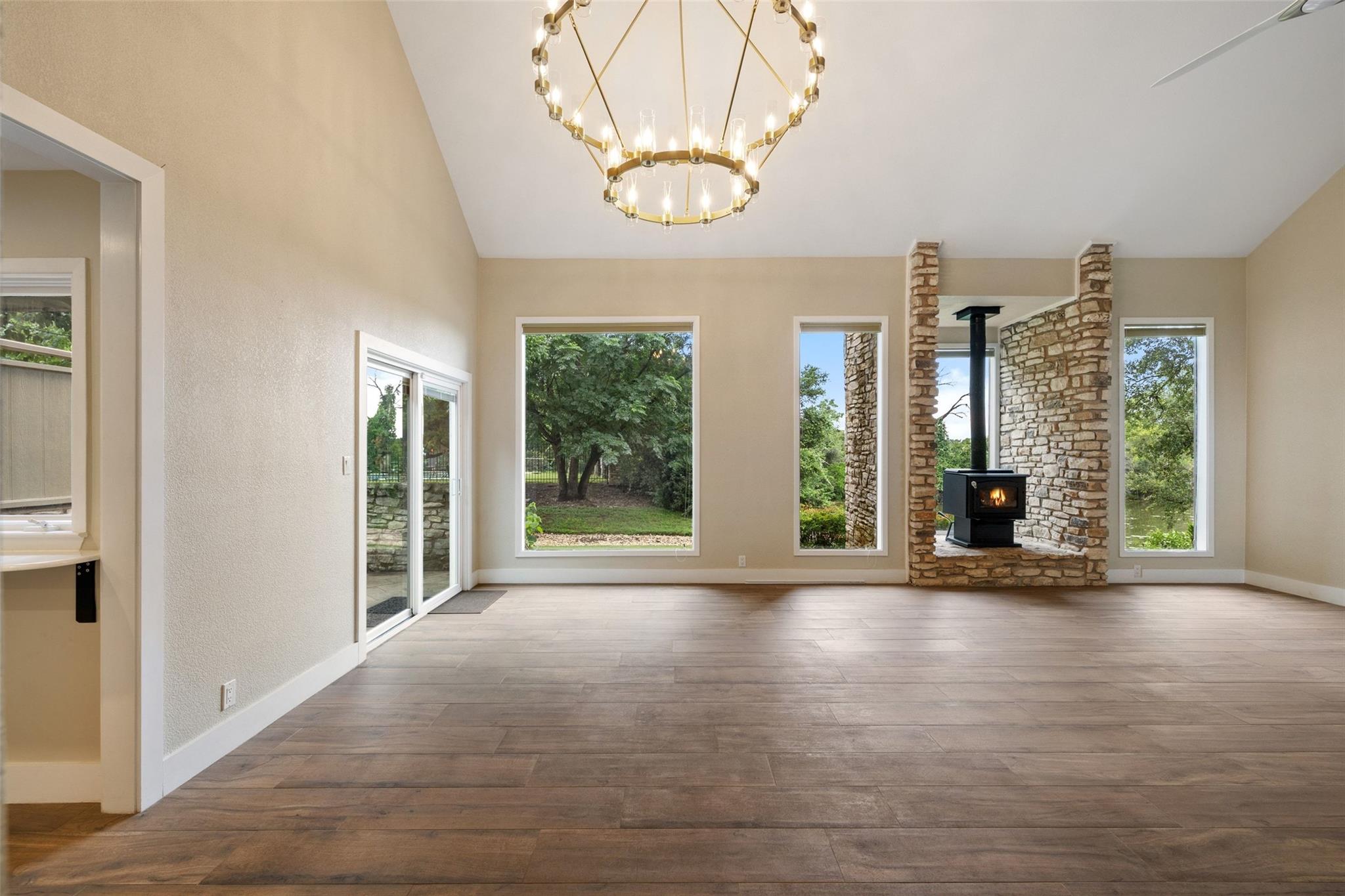 9 Stoney Creek CV