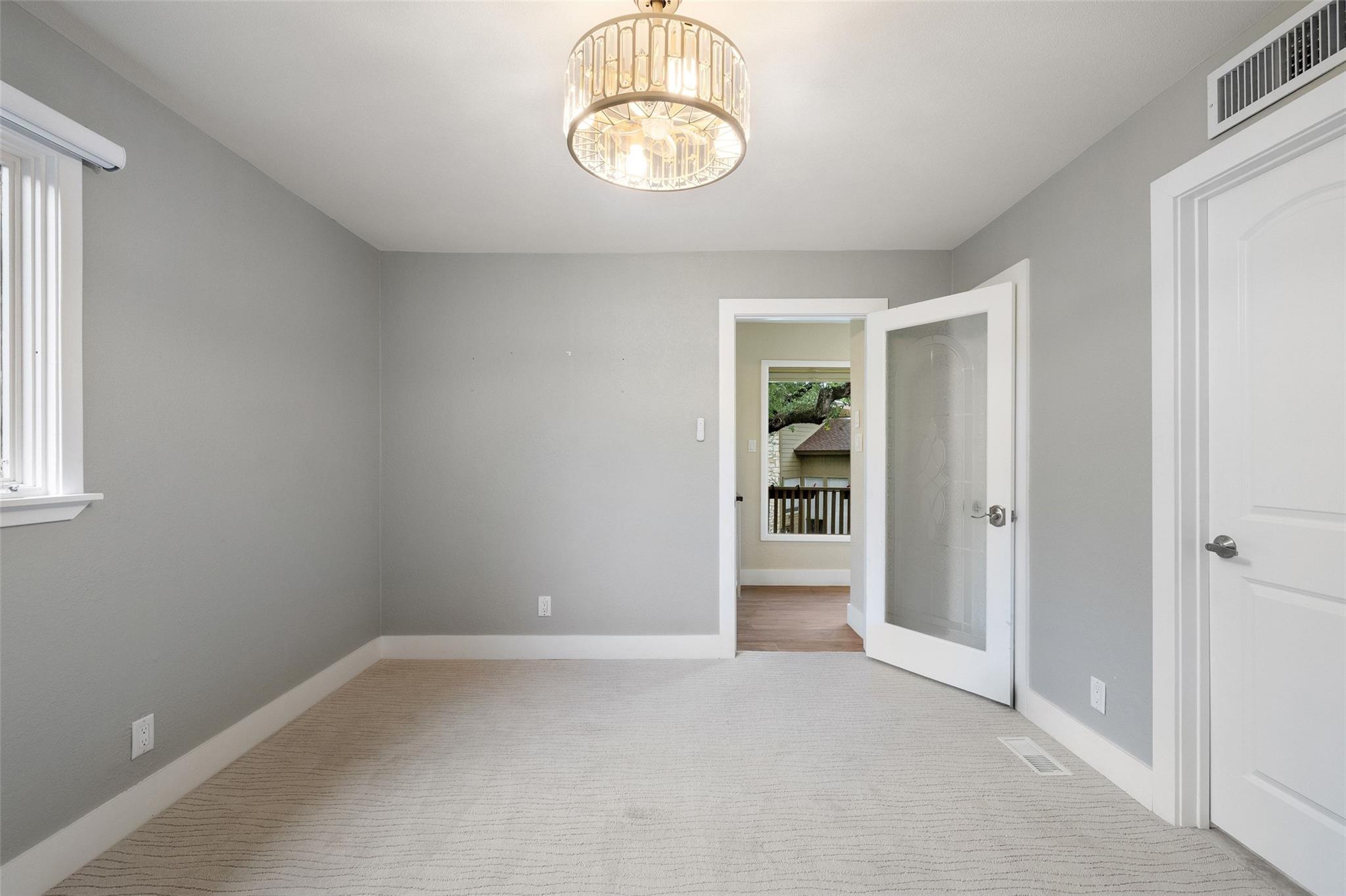 9 Stoney Creek CV