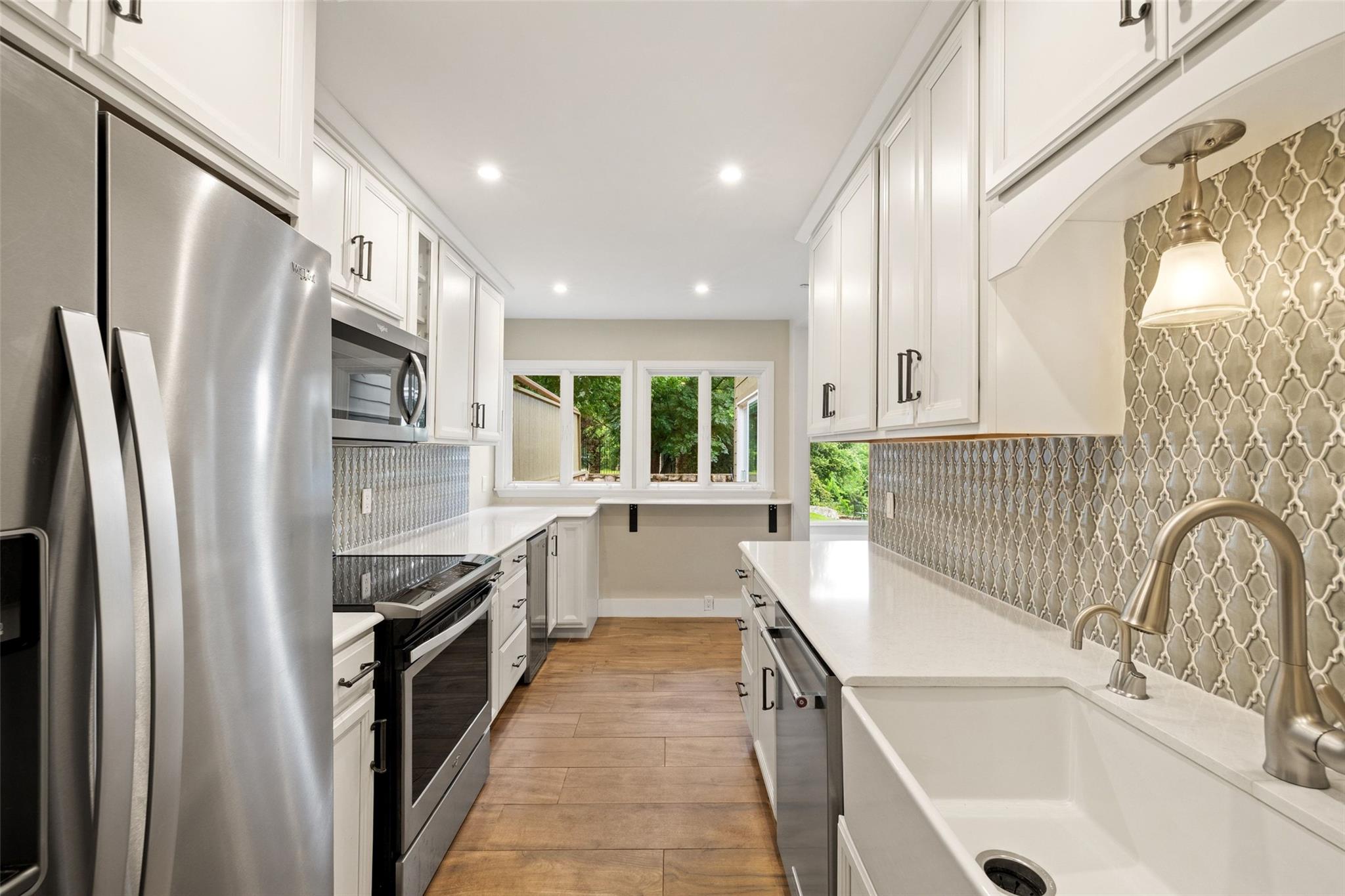 9 Stoney Creek CV