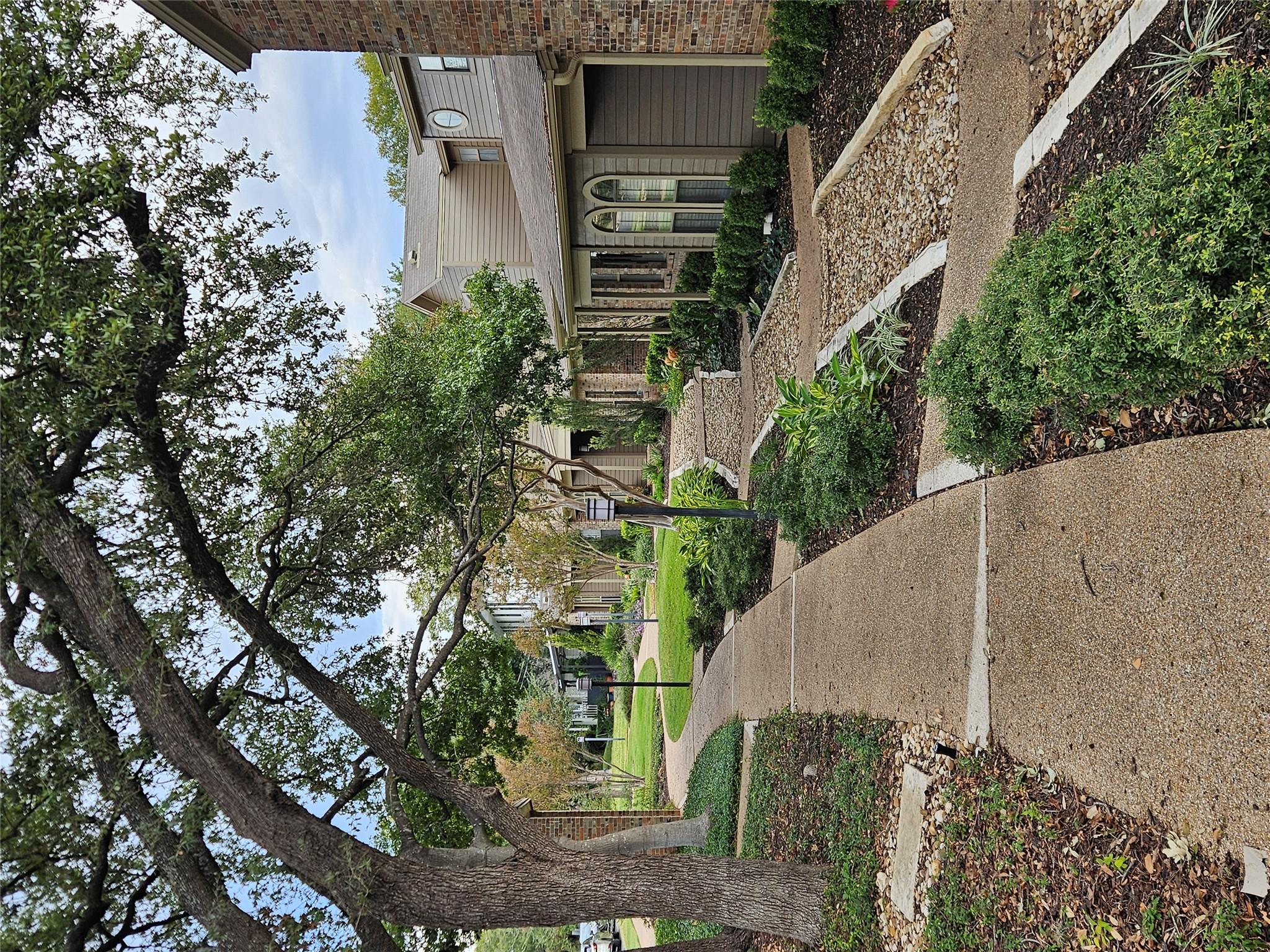 3601 Lawton Ave # 1