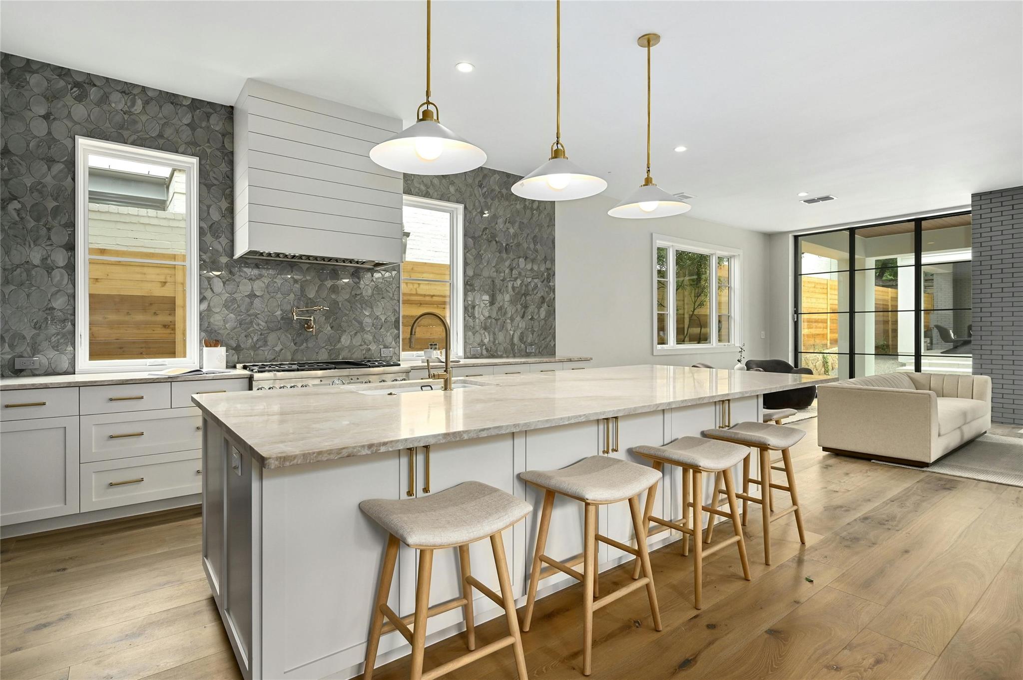 2400 Bridle PATH