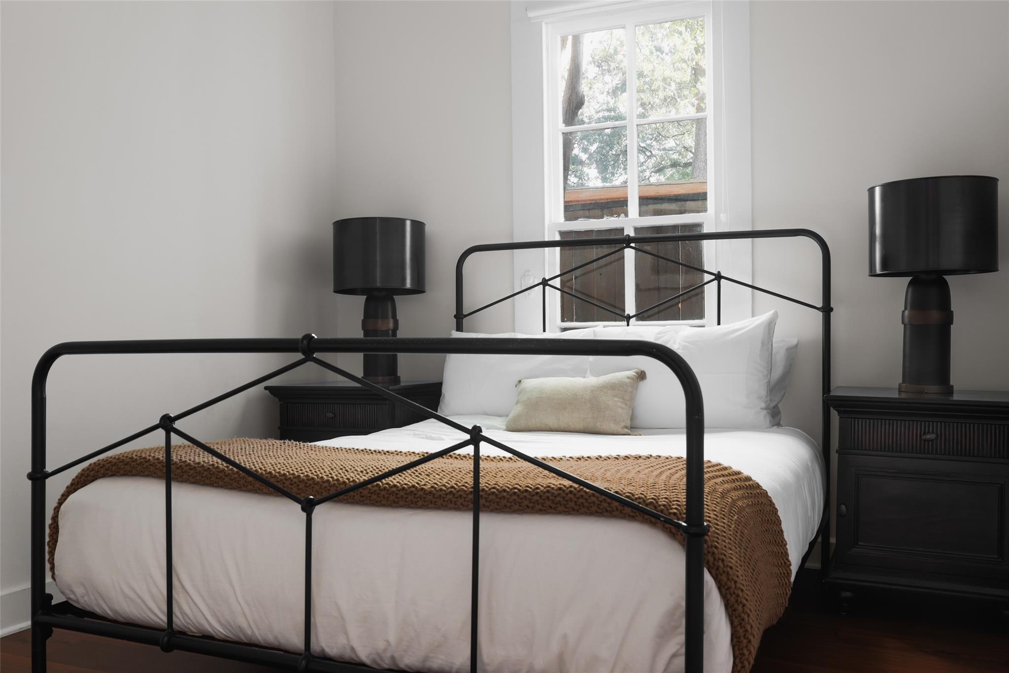 1504 Brackenridge ST