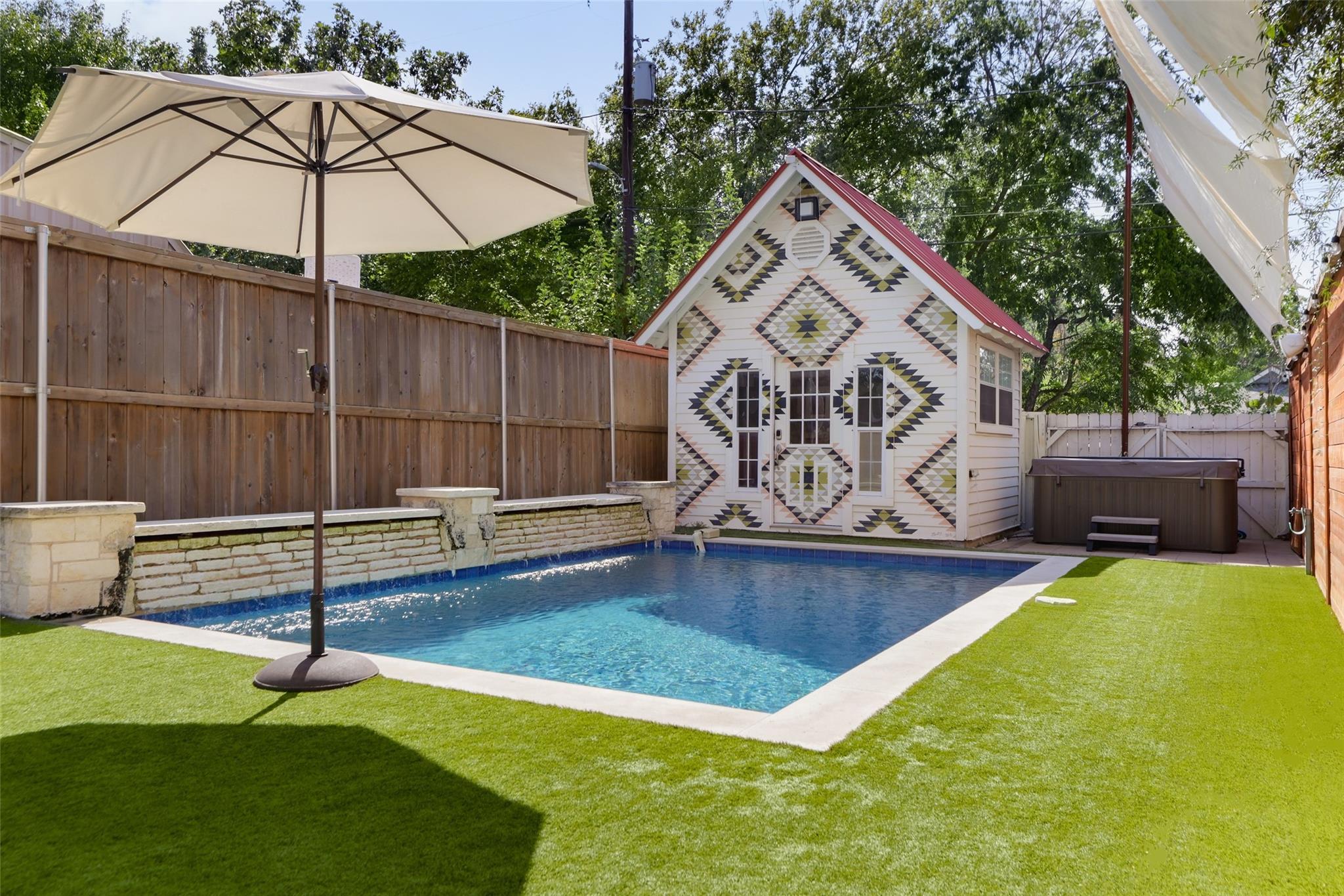 1504 Brackenridge ST