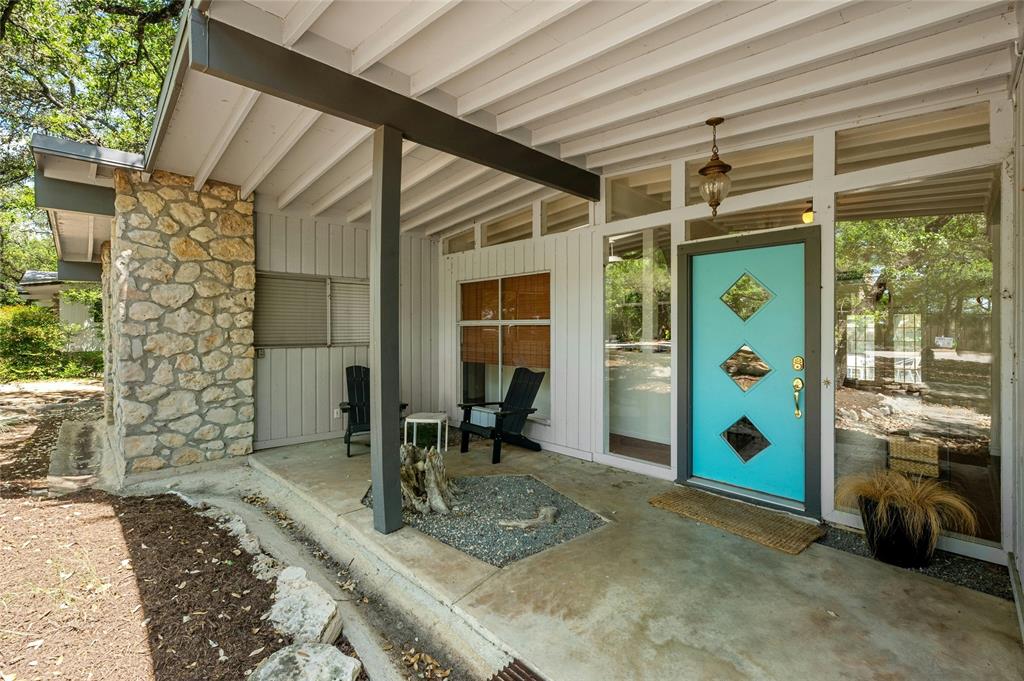 433 Brady LN