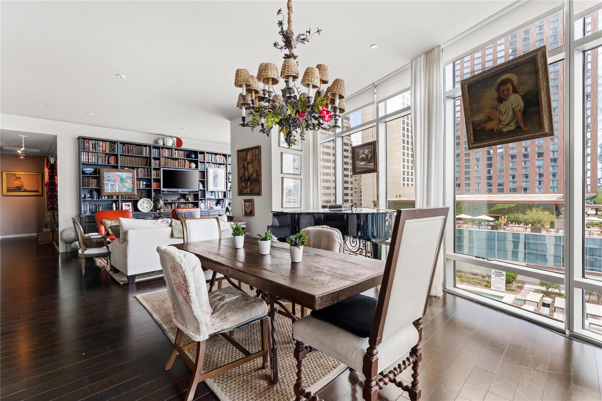 200 Congress Ave # 11F