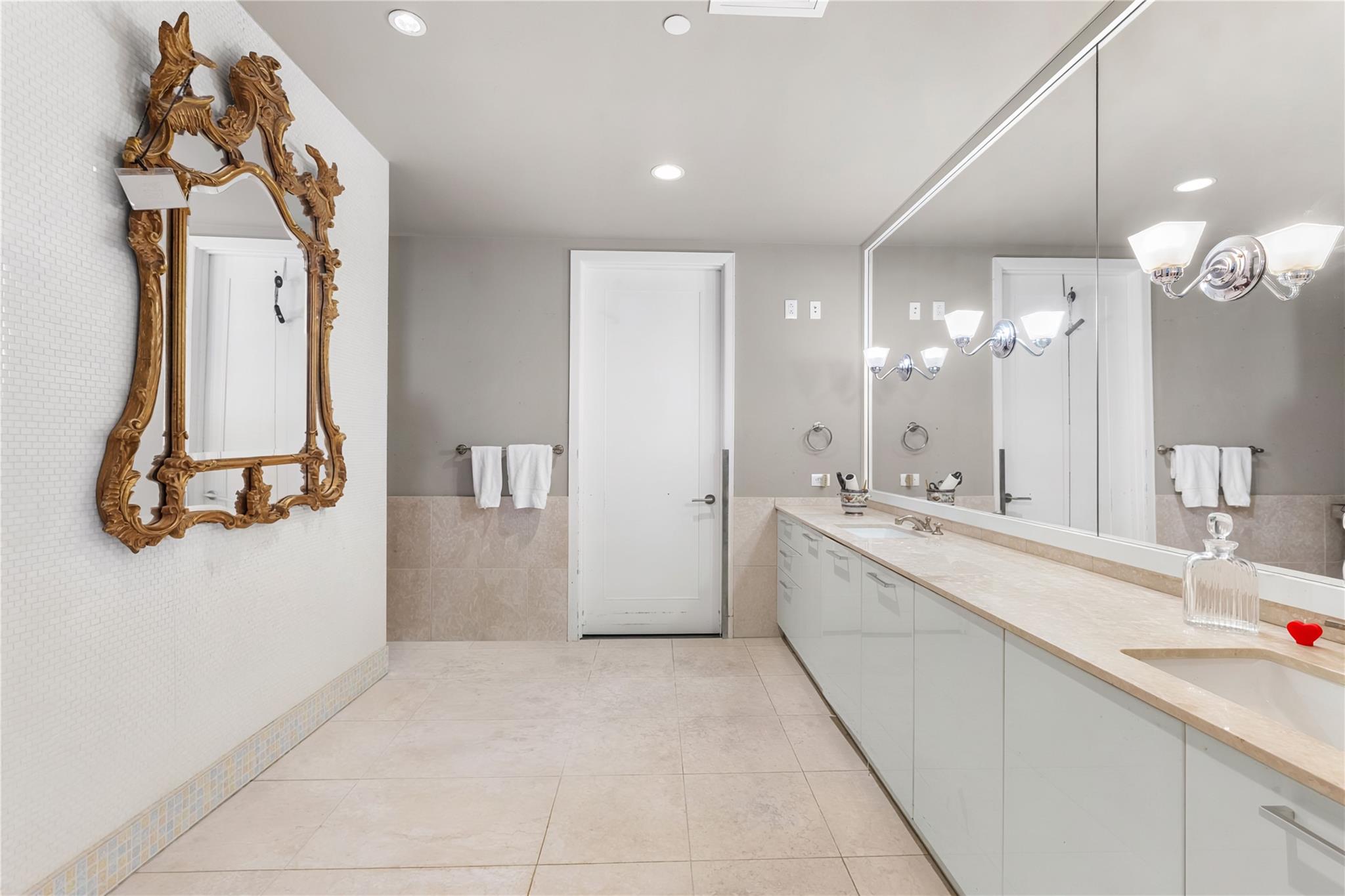 200 Congress Ave # 11F