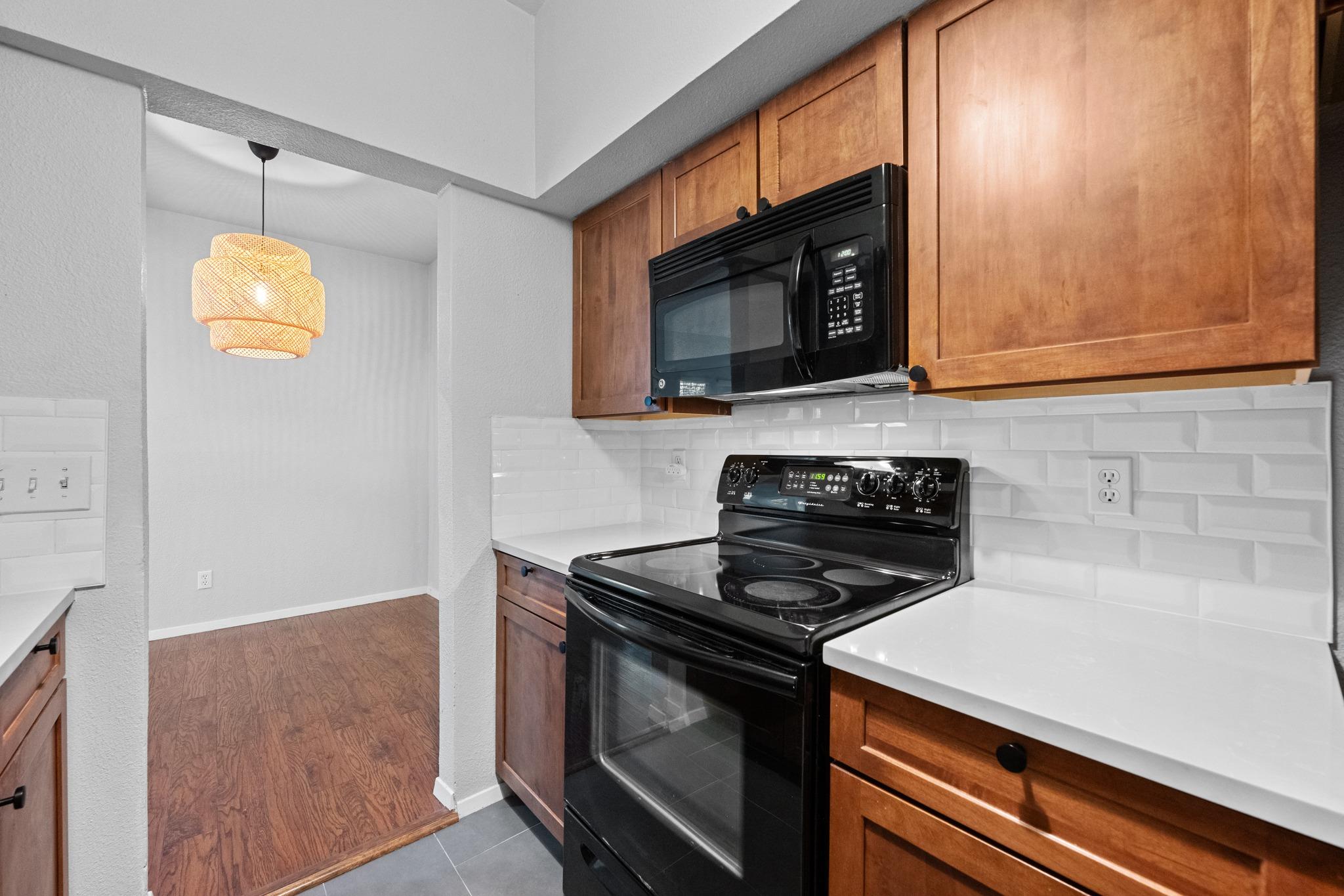 1509 W 39 1/2 ST # 108