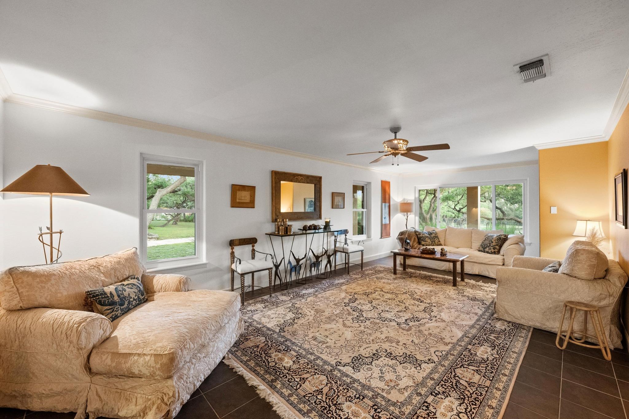 5200 Bell Springs RD