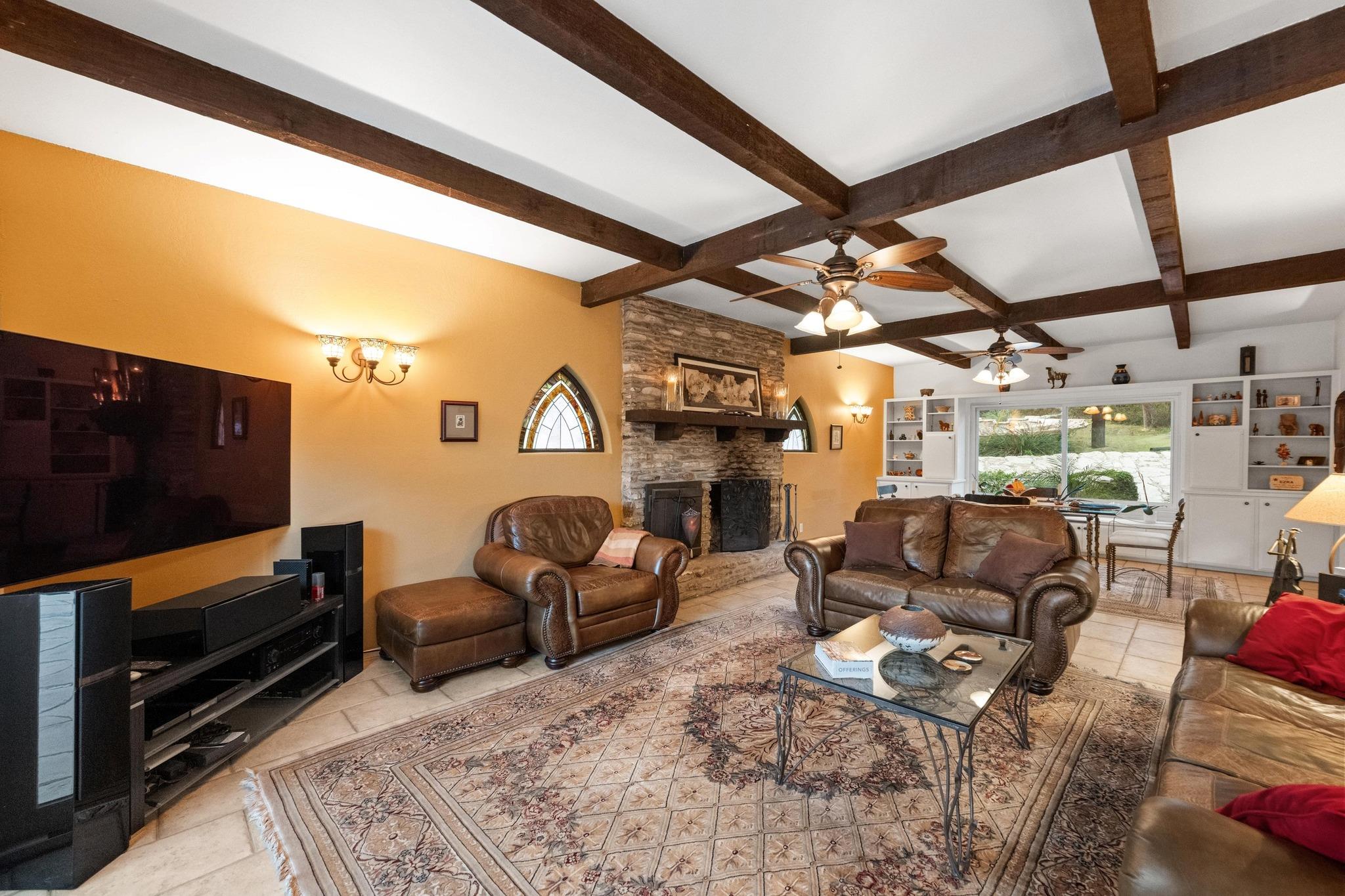 5200 Bell Springs RD