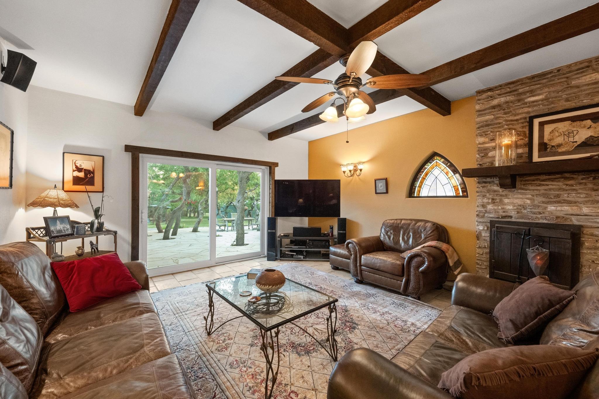 5200 Bell Springs RD