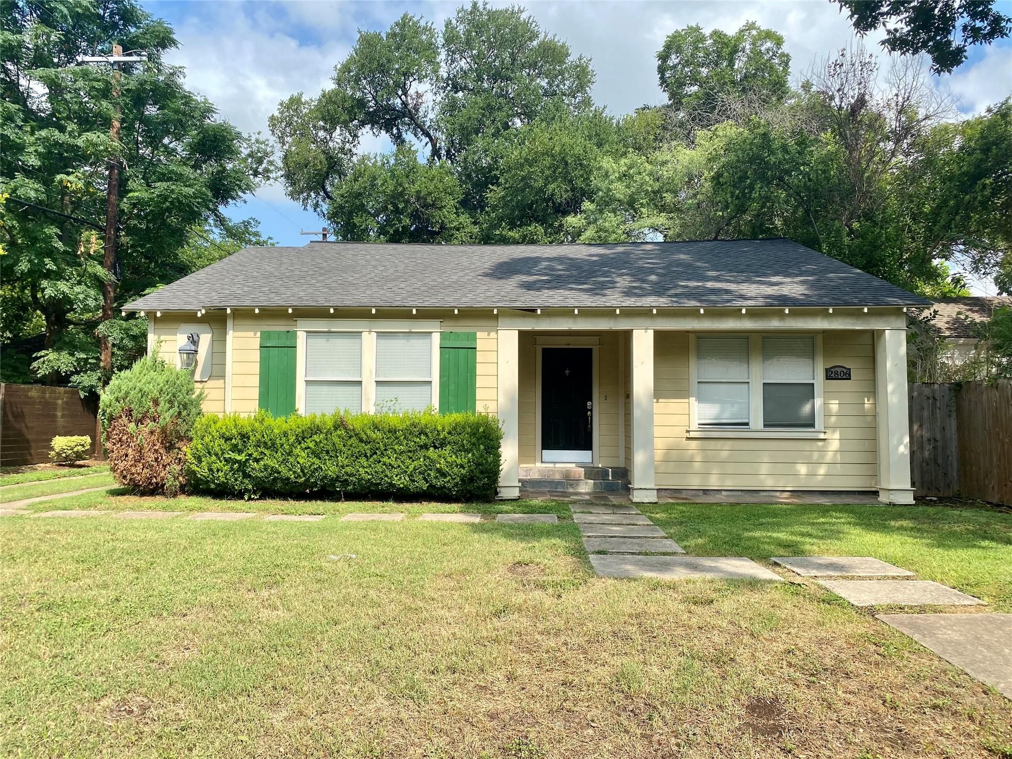 2806 Harris BLVD