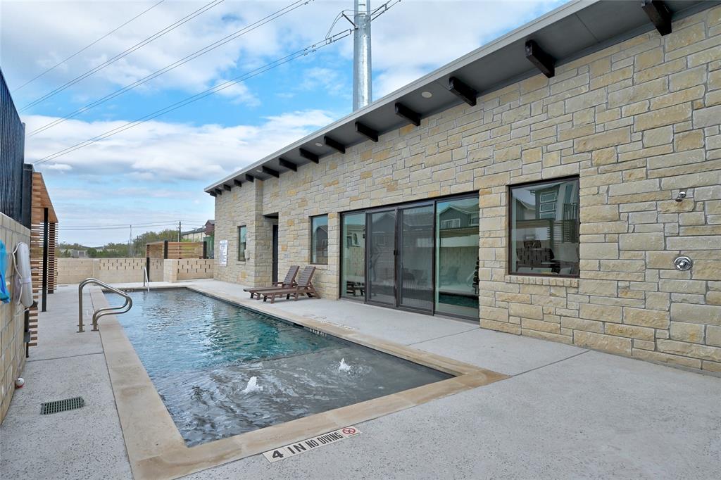 2050 Lohmans SPUR # 2202