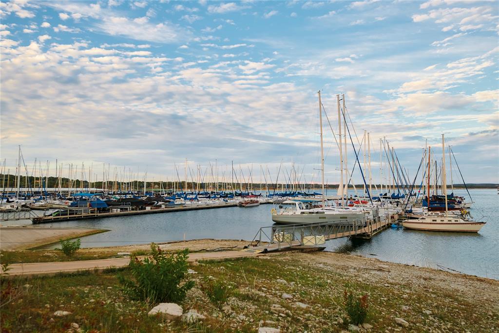 2050 Lohmans SPUR # 2202