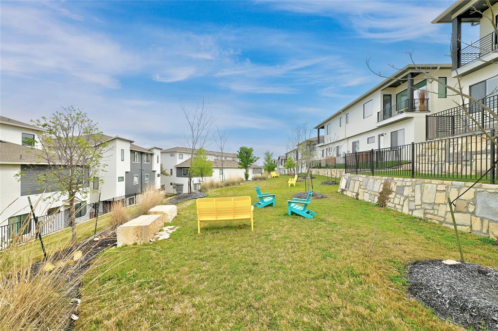 2050 Lohmans SPUR # 2202