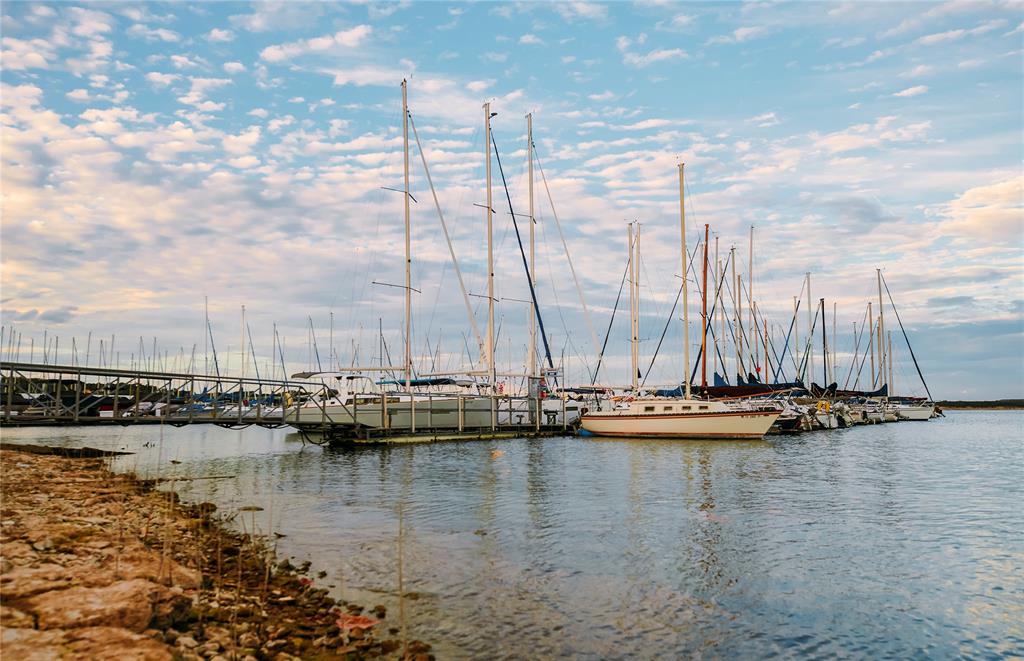 2050 Lohmans SPUR # 2202