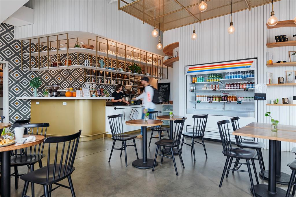 2050 Lohmans SPUR # 2202