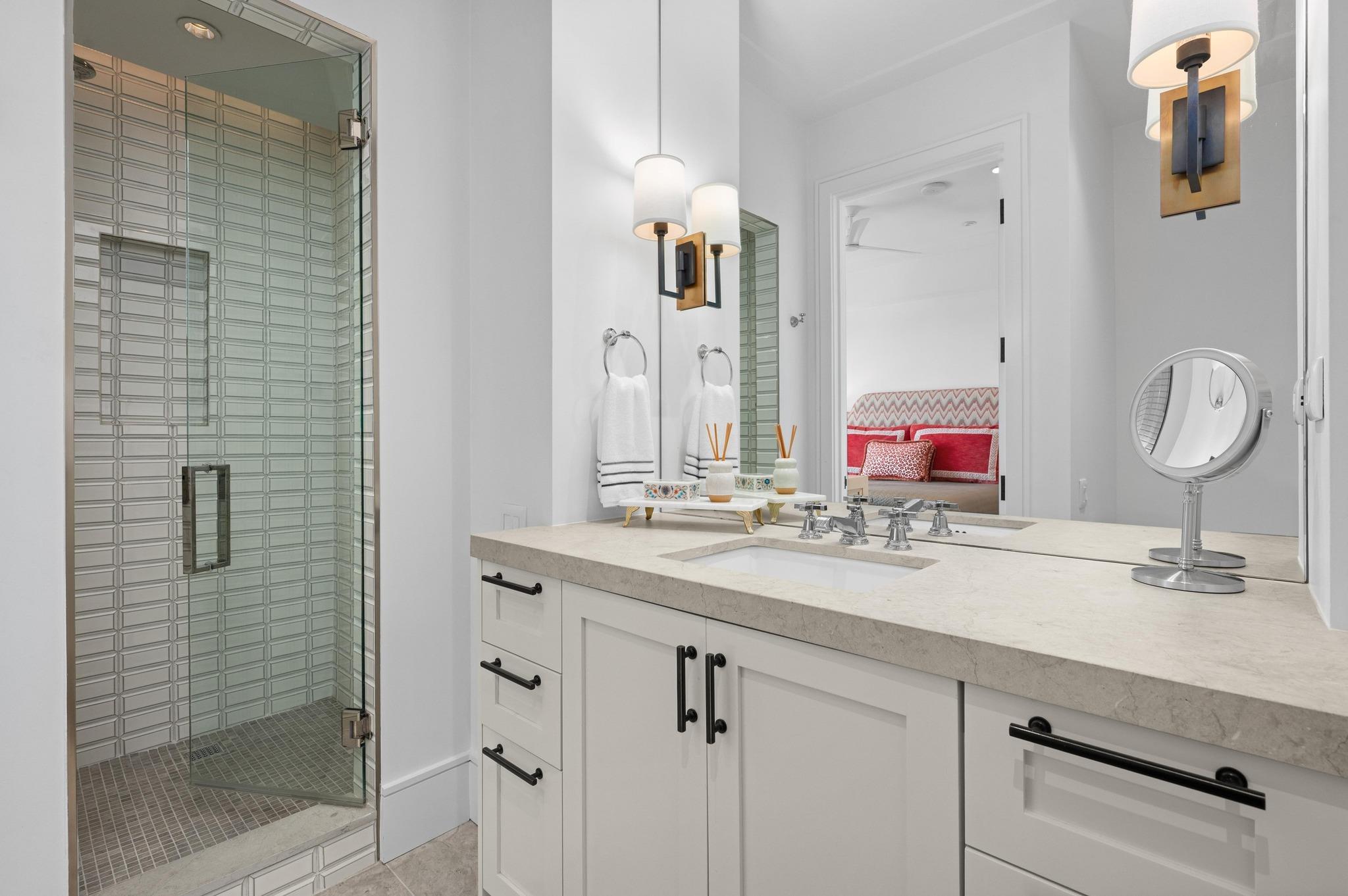 200 Congress Ave # 48Y